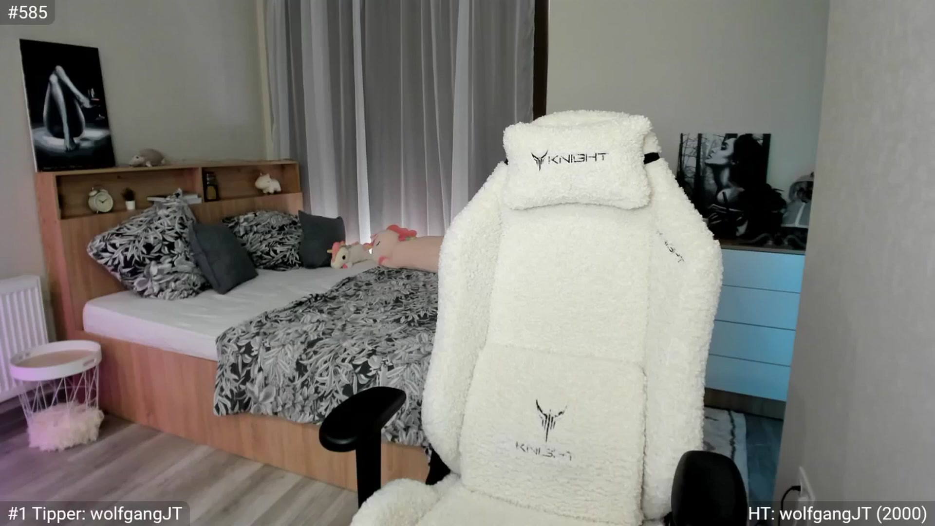 Gallery image thumbnail from Ellies_Smile's myfreecams stream on, 10/02/2024, 07:29 image 13 of 20