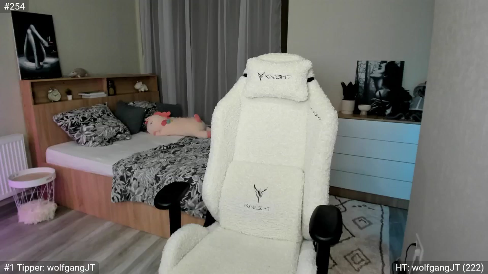 Gallery image thumbnail from Ellies_Smile's myfreecams stream on, 10/02/2024, 10:05 image 15 of 20