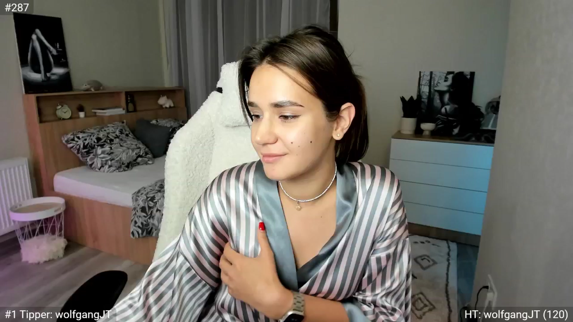 Gallery image thumbnail from Ellies_Smile's myfreecams stream on, 10/02/2024, 10:05 image 10 of 20