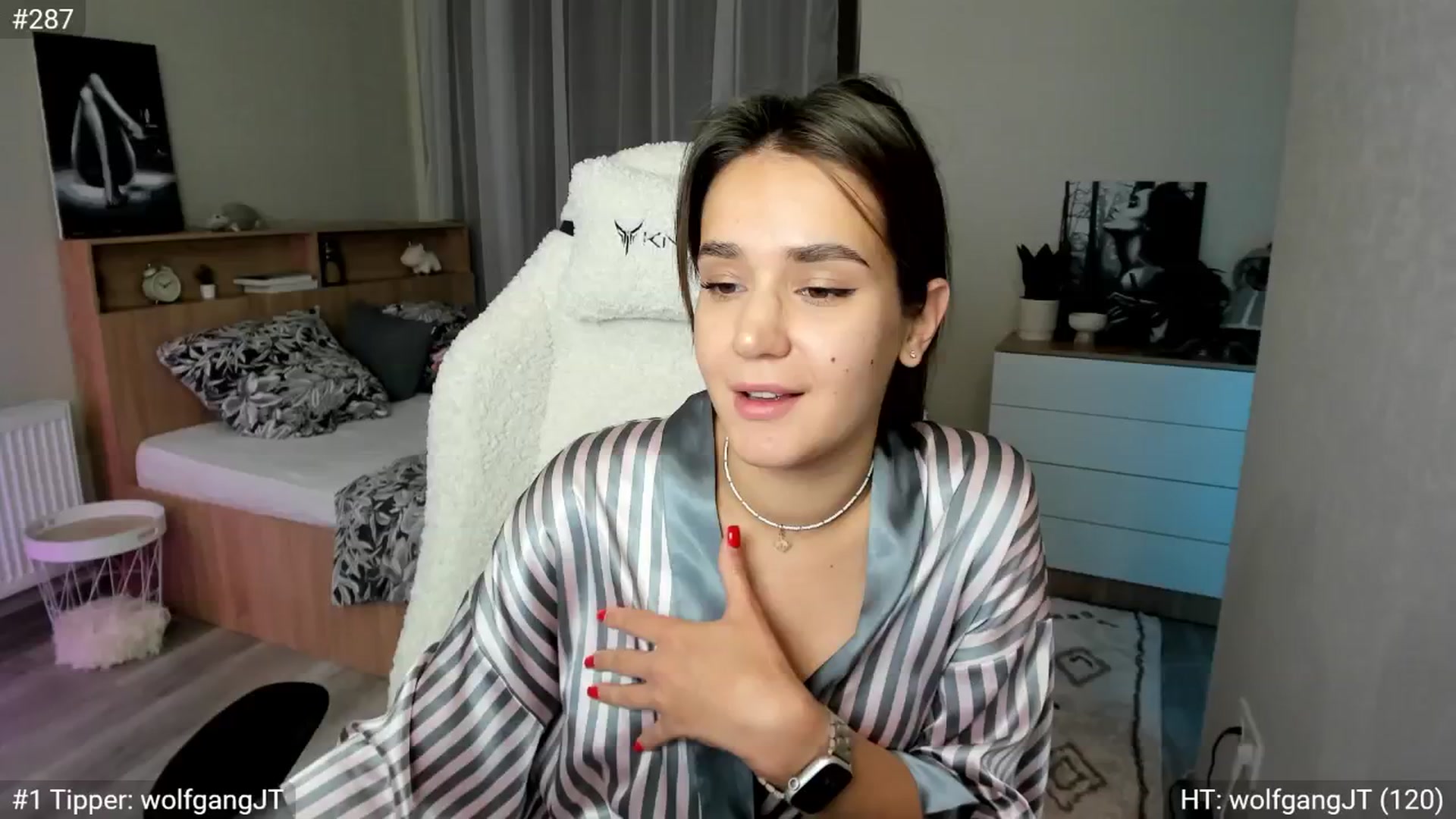 Gallery image thumbnail from Ellies_Smile's myfreecams stream on, 10/02/2024, 10:05 image 13 of 20