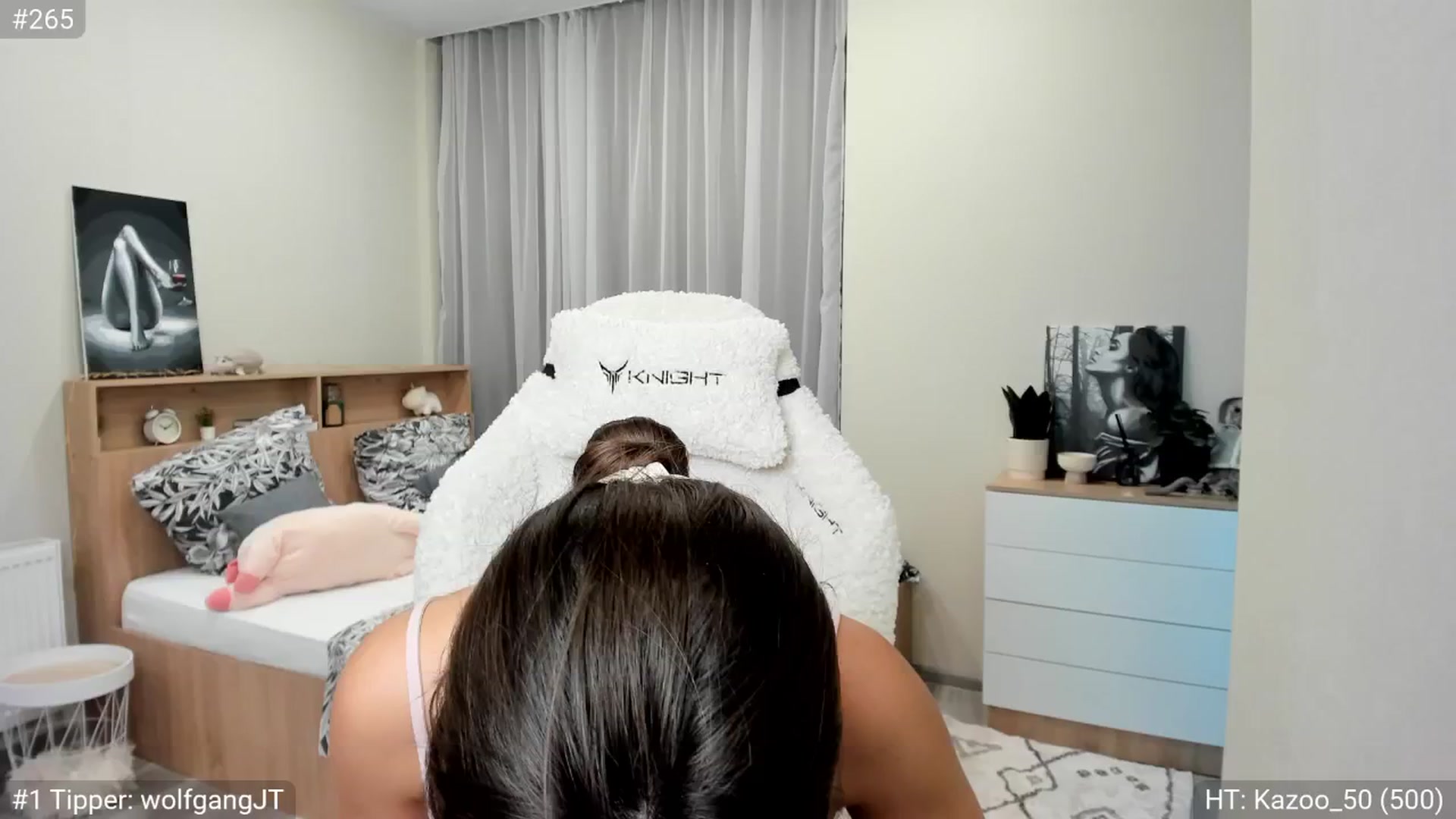 Gallery image thumbnail from Ellies_Smile's myfreecams stream on, 10/06/2024, 12:48 image 4 of 20