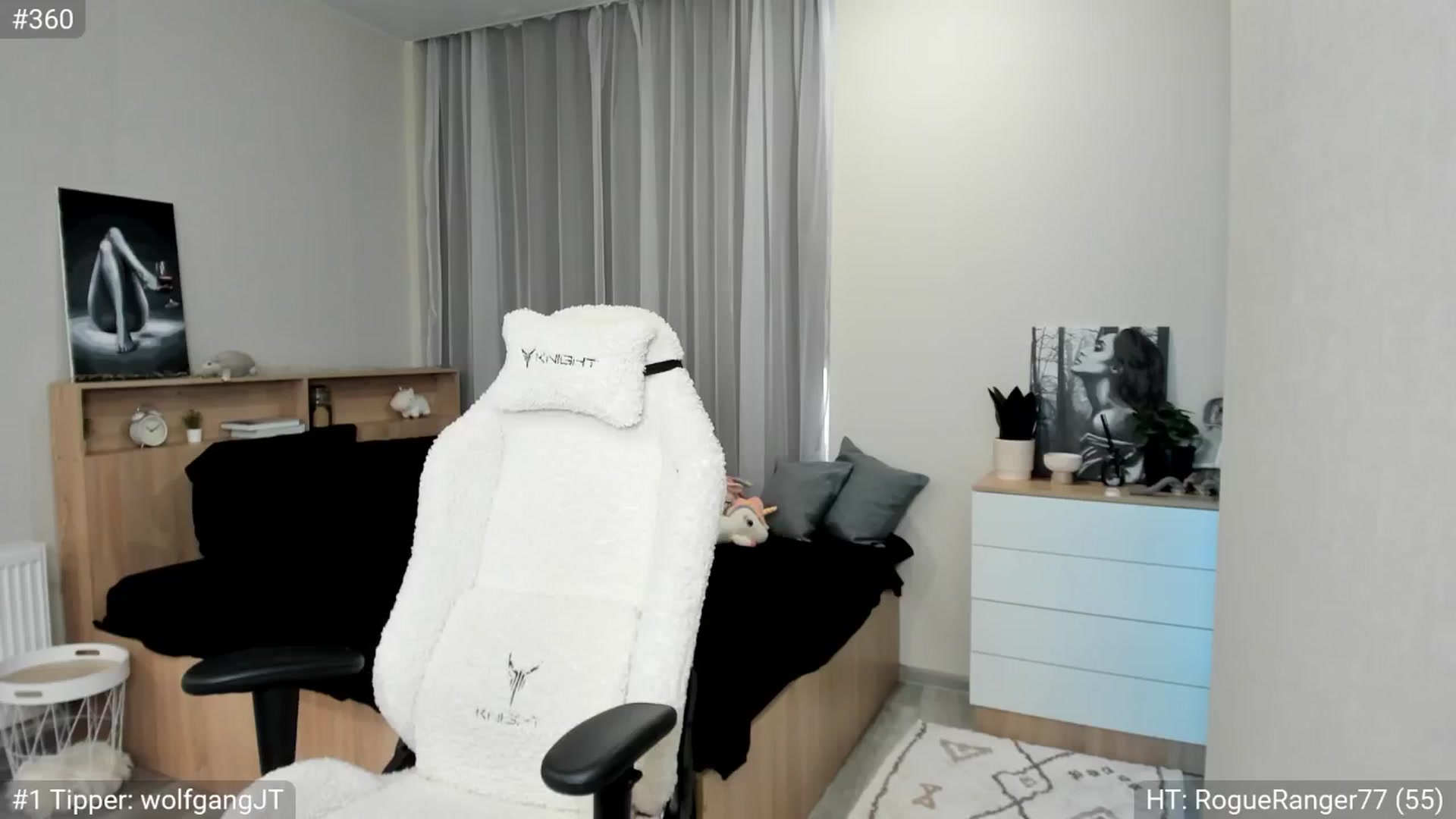 Gallery image thumbnail from Ellies_Smile's myfreecams stream on, 10/10/2024, 08:03 image 14 of 20
