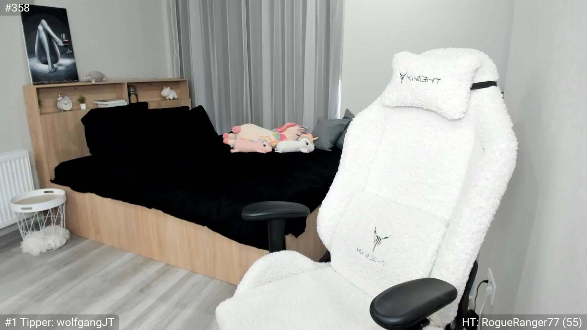 Gallery image thumbnail from Ellies_Smile's myfreecams stream on, 10/10/2024, 08:03 image 19 of 20
