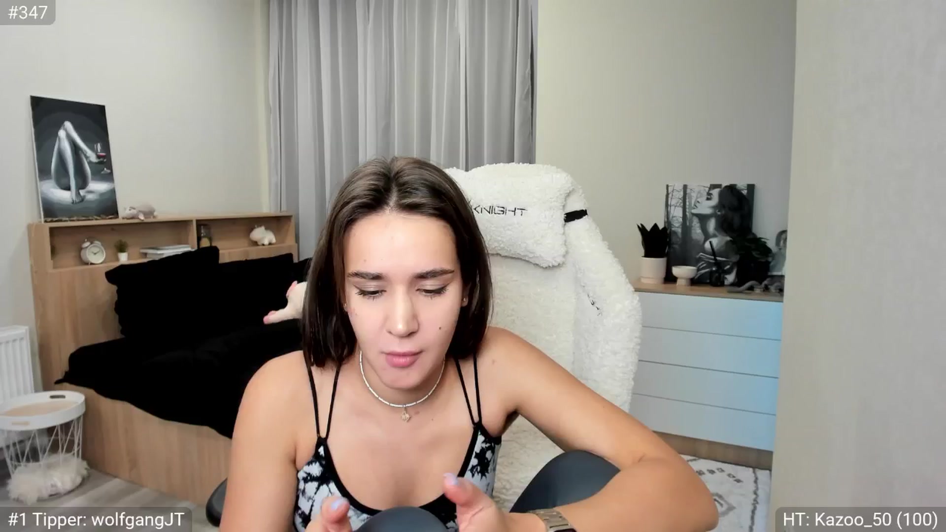 Gallery image thumbnail from Ellies_Smile's myfreecams stream on, 10/11/2024, 09:06 image 8 of 20