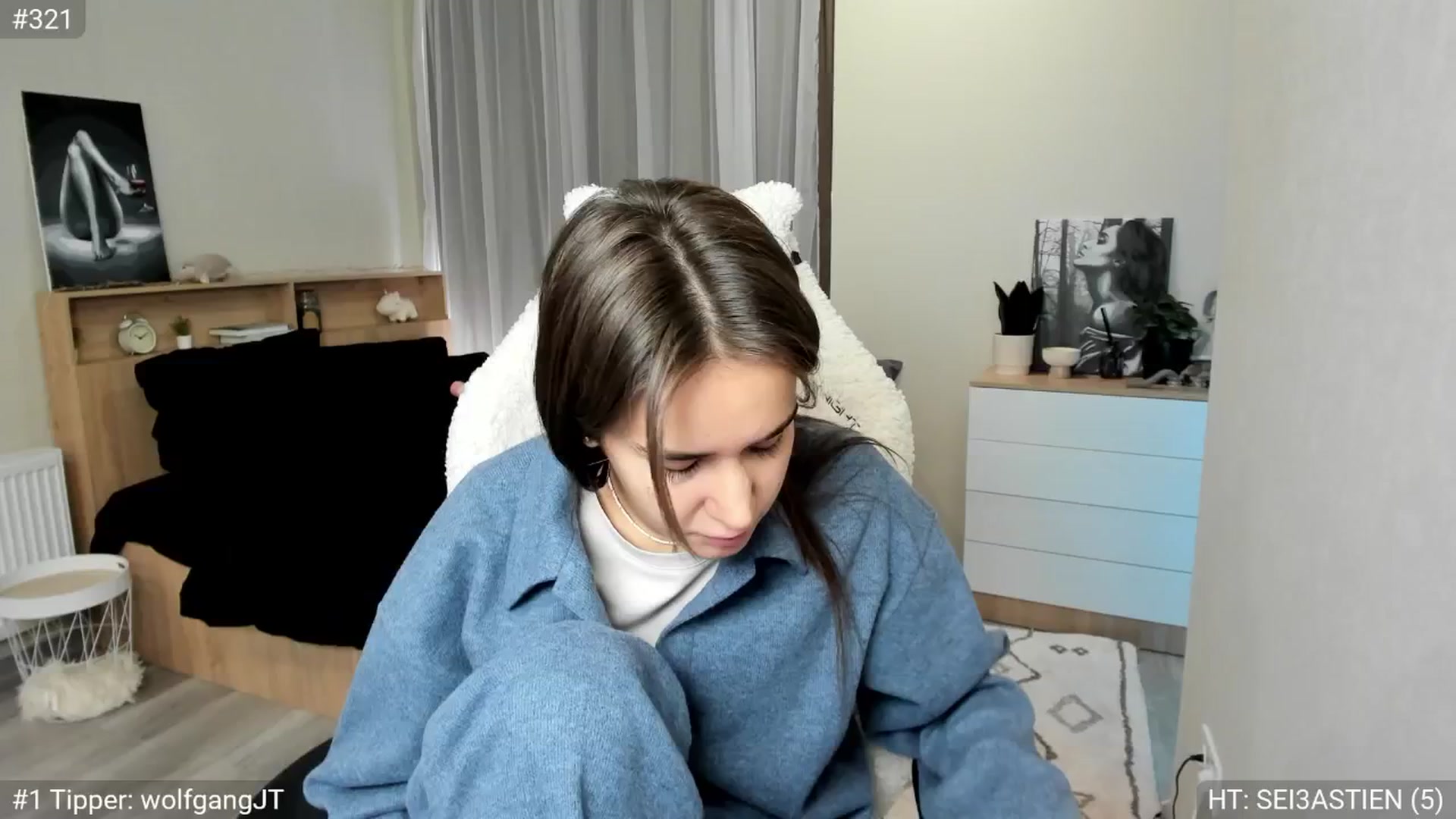 Gallery image thumbnail from Ellies_Smile's myfreecams stream on, 10/13/2024, 10:24 image 3 of 20