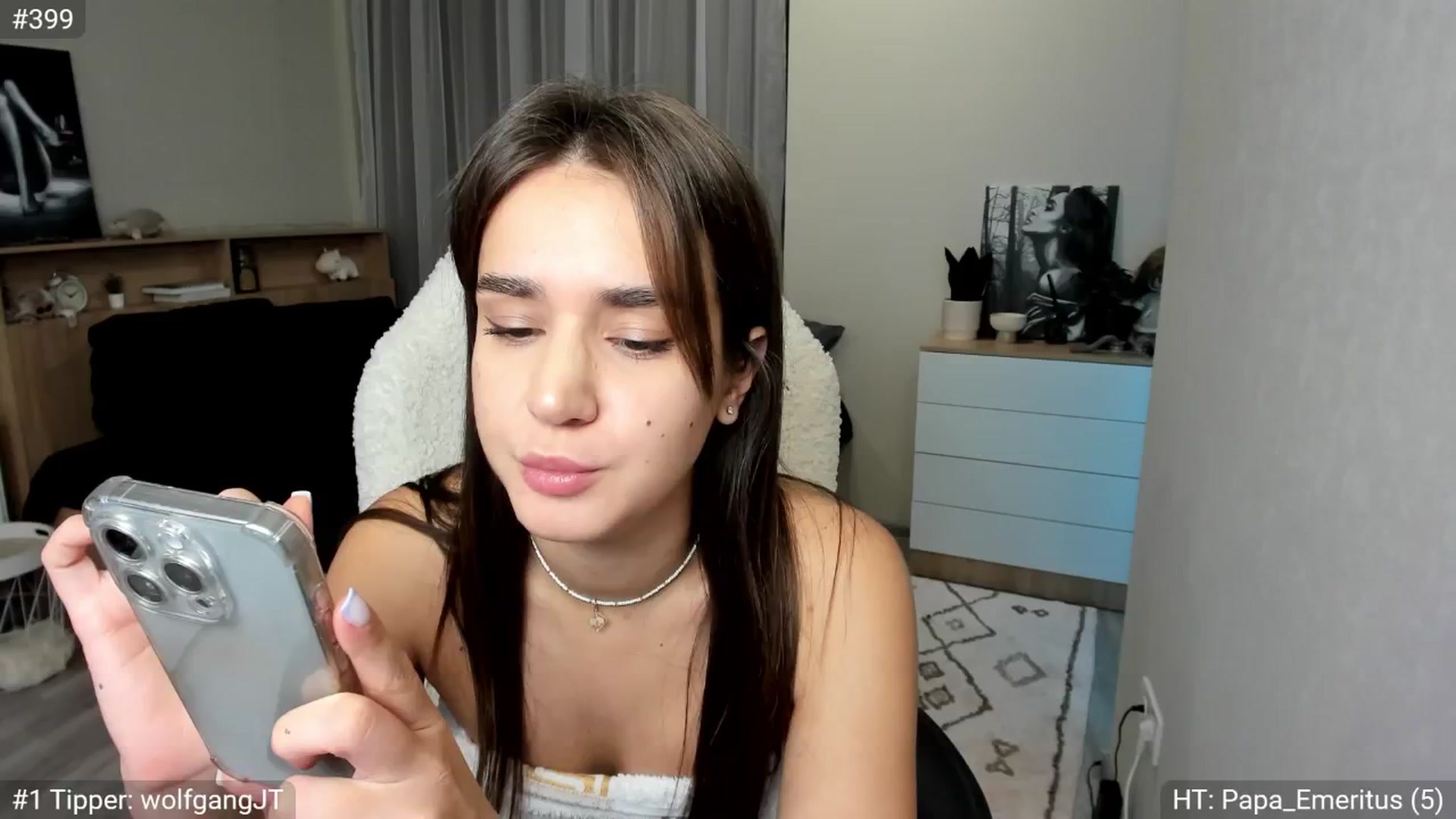 Gallery image thumbnail from Ellies_Smile's myfreecams stream on, 10/17/2024, 10:33 image 17 of 20