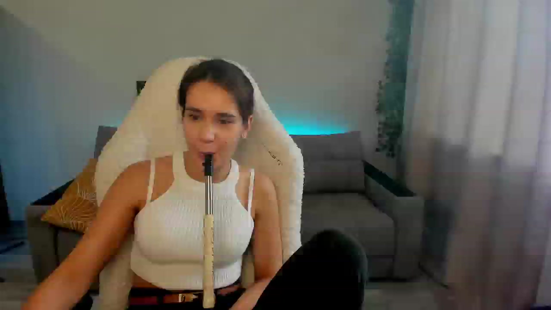 Gallery image thumbnail from Ellies_Smile's myfreecams stream on, 11/16/2024, 10:56 image 20 of 20
