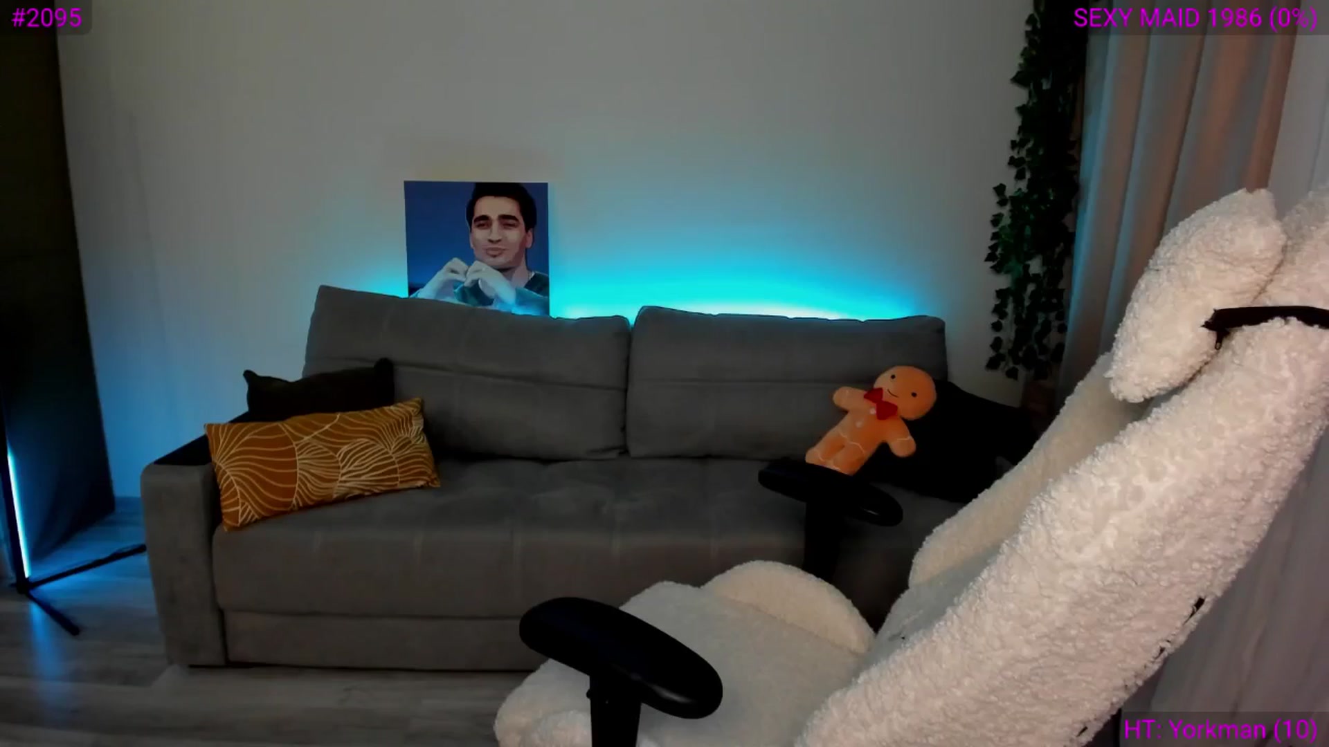 Gallery image thumbnail from Ellies_Smile's myfreecams stream on, 11/22/2024, 17:13 image 19 of 20