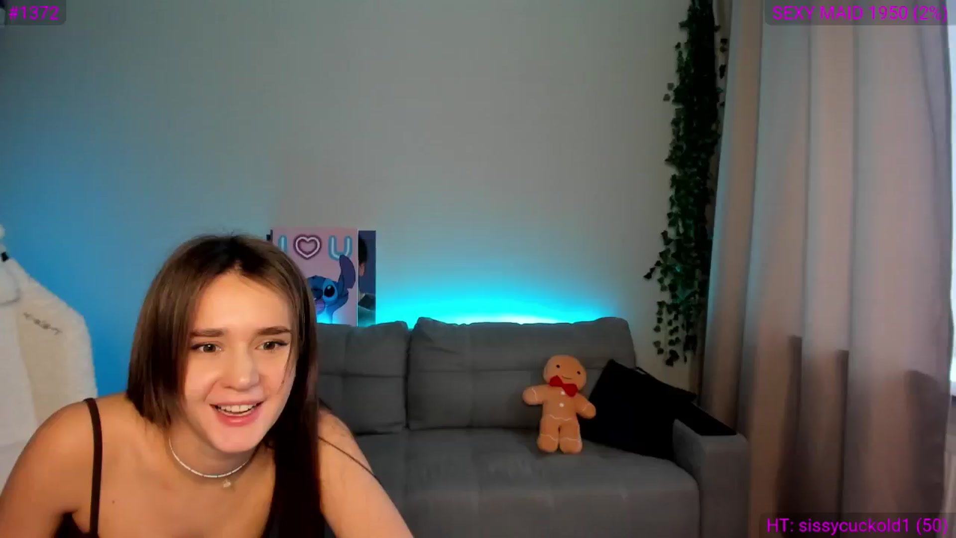 Gallery image thumbnail from Ellies_Smile's myfreecams stream on, 11/24/2024, 12:08 image 12 of 20