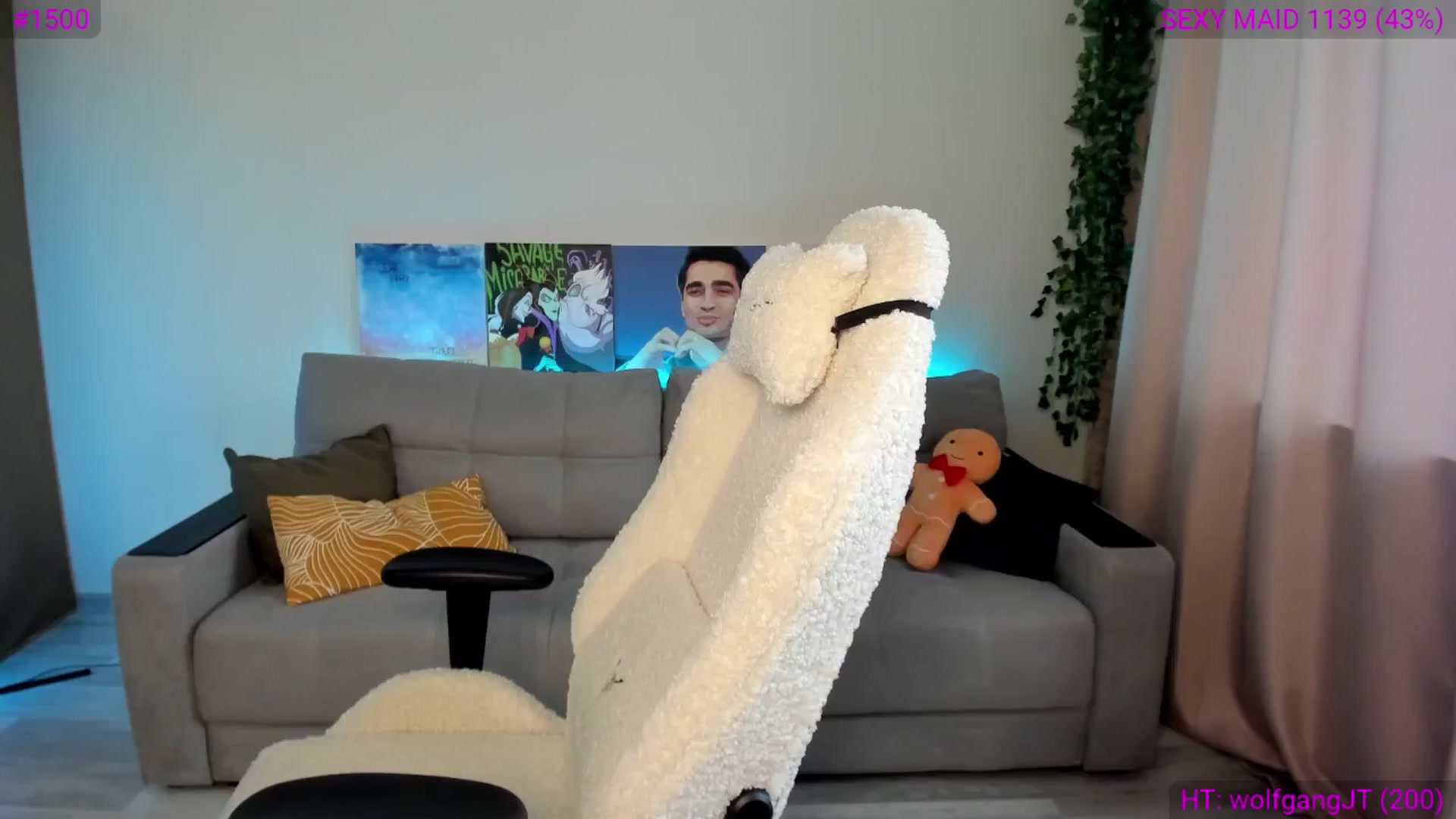 Gallery image thumbnail from Ellies_Smile's myfreecams stream on, 11/28/2024, 12:21 image 18 of 20