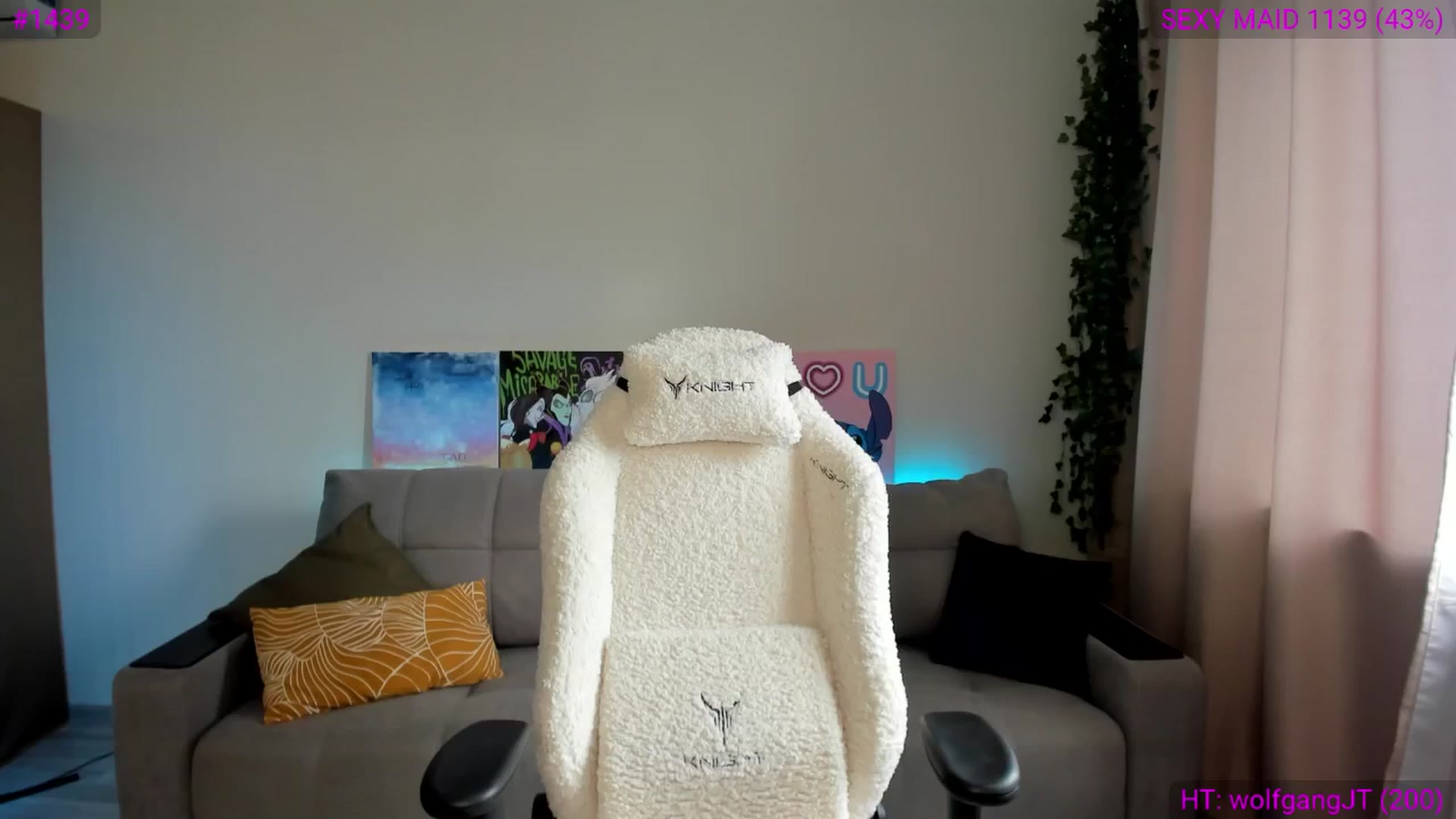 Gallery image thumbnail from Ellies_Smile's myfreecams stream on, 11/29/2024, 08:54 image 2 of 20