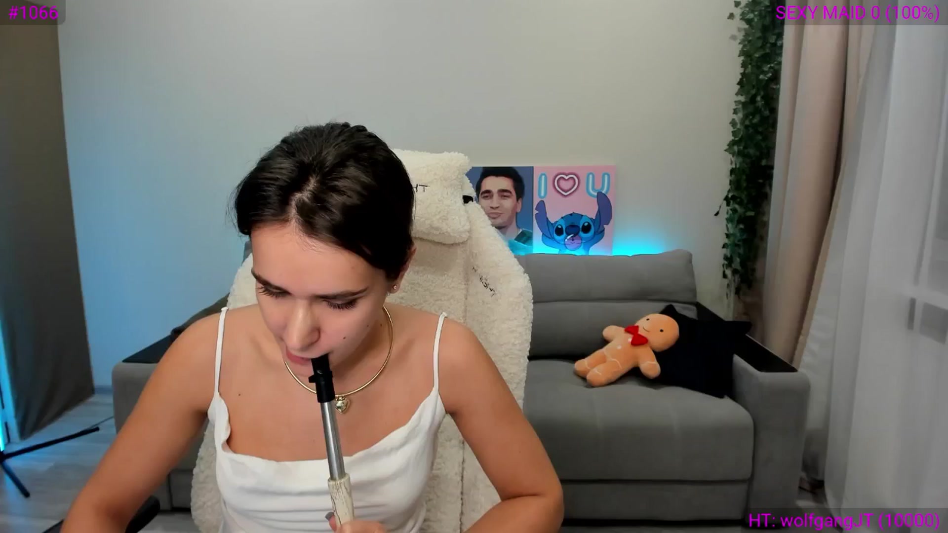 Gallery image thumbnail from Ellies_Smile's myfreecams stream on, 11/30/2024, 13:47 image 13 of 20