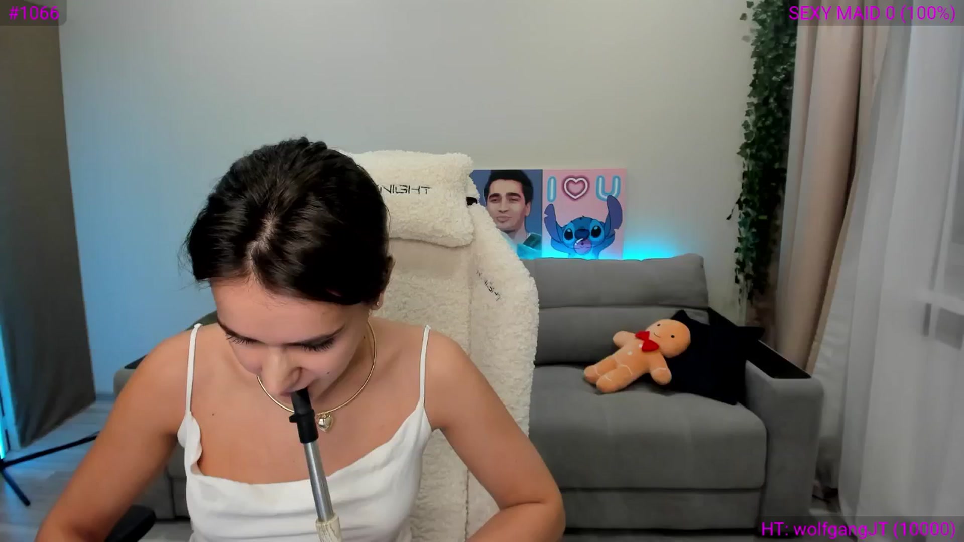 Gallery image thumbnail from Ellies_Smile's myfreecams stream on, 11/30/2024, 13:47 image 10 of 20