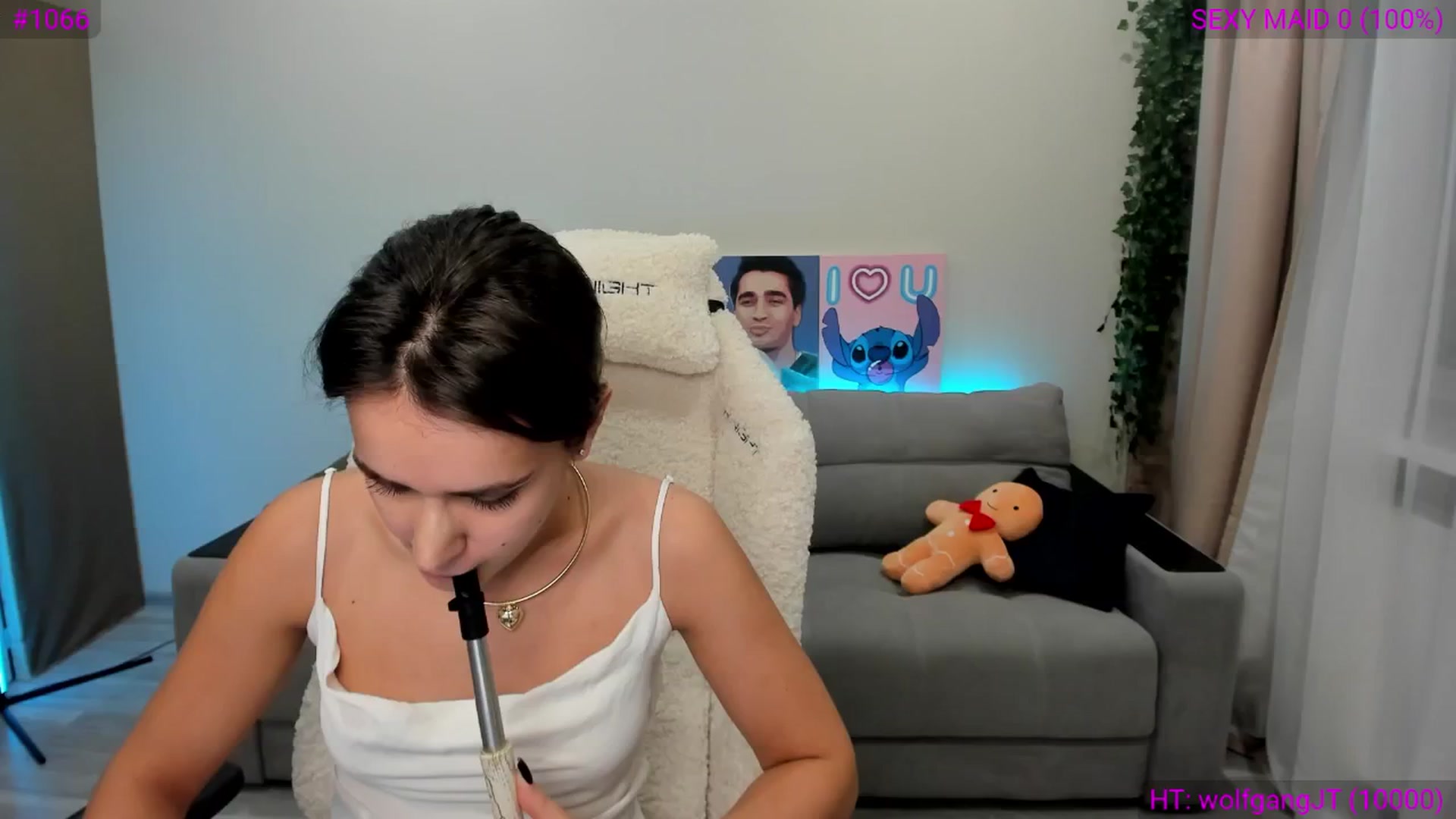 Gallery image thumbnail from Ellies_Smile's myfreecams stream on, 11/30/2024, 13:47 image 11 of 20