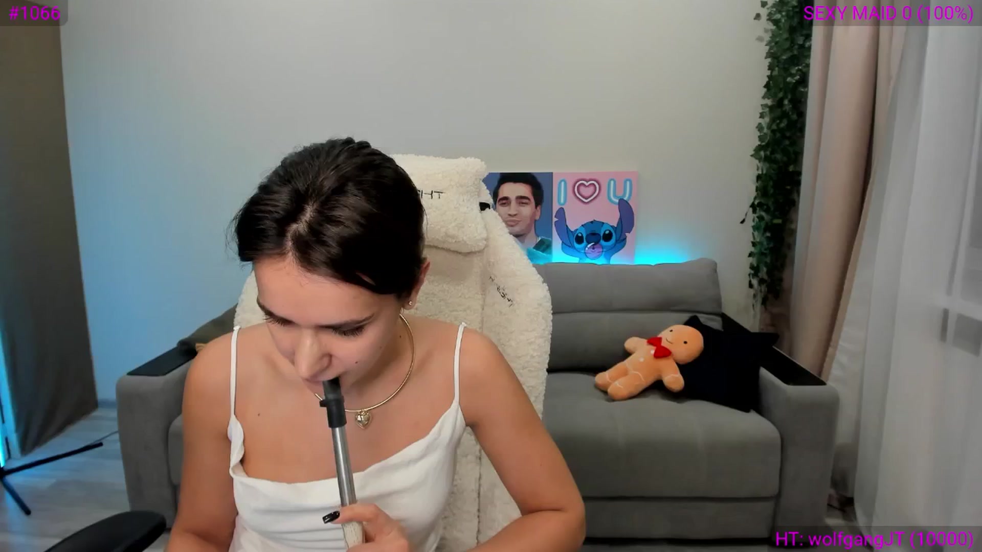 Gallery image thumbnail from Ellies_Smile's myfreecams stream on, 11/30/2024, 13:47 image 18 of 20