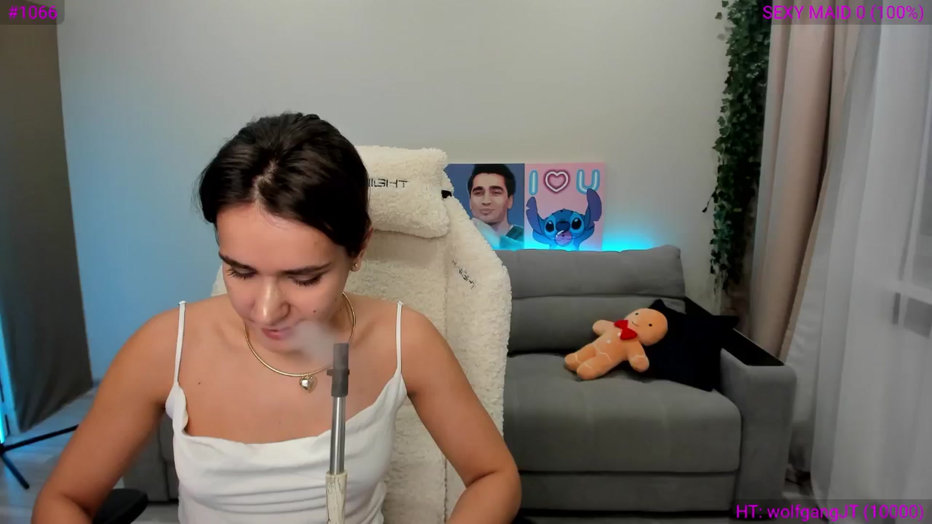 Gallery image thumbnail from Ellies_Smile's myfreecams stream on, 11/30/2024, 13:47 image 20 of 20