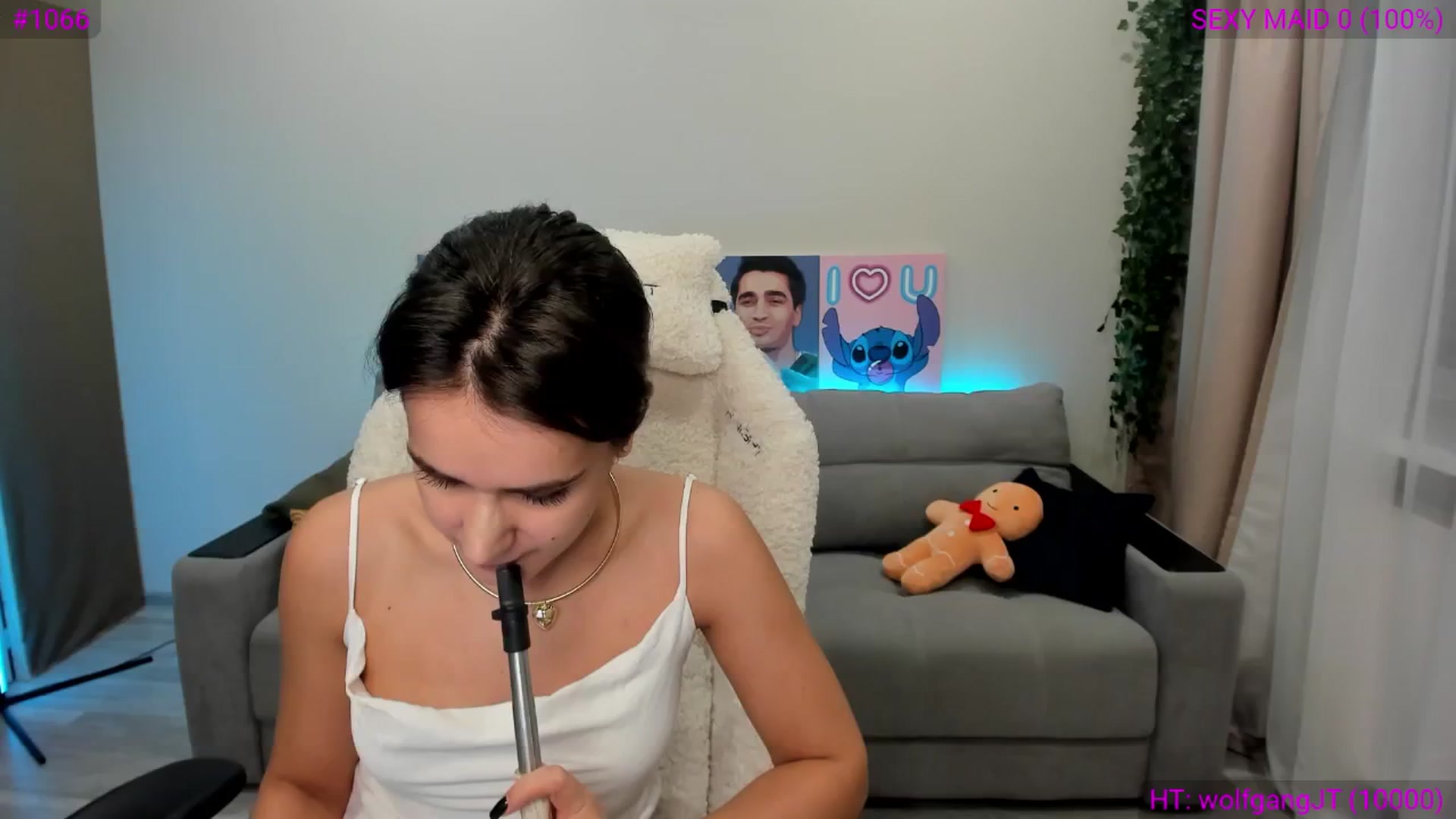 Gallery image thumbnail from Ellies_Smile's myfreecams stream on, 11/30/2024, 13:47 image 15 of 20