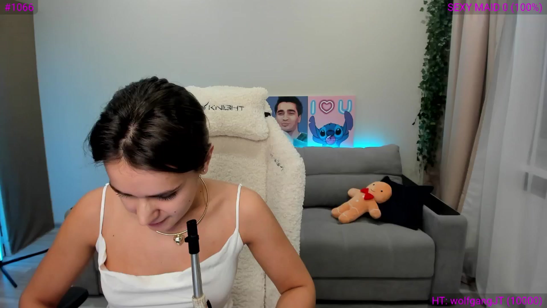 Gallery image thumbnail from Ellies_Smile's myfreecams stream on, 11/30/2024, 13:47 image 9 of 20