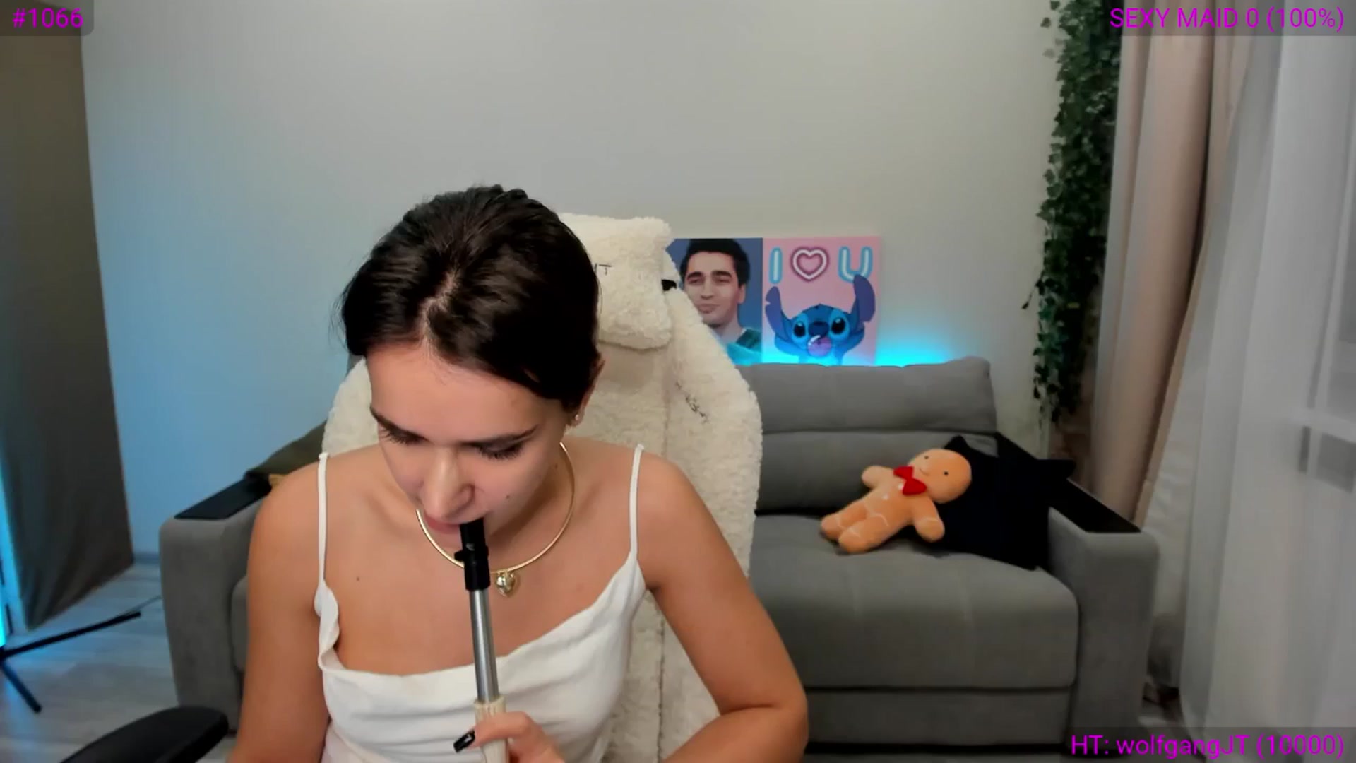 Gallery image thumbnail from Ellies_Smile's myfreecams stream on, 11/30/2024, 13:47 image 17 of 20