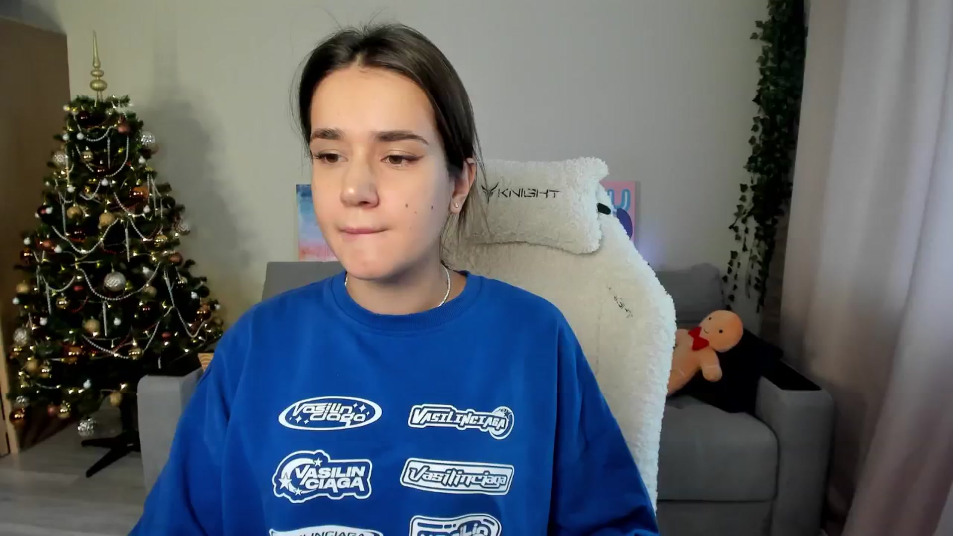 Gallery image thumbnail from Ellies_Smile's myfreecams stream on, 12/06/2024, 09:57 image 8 of 20
