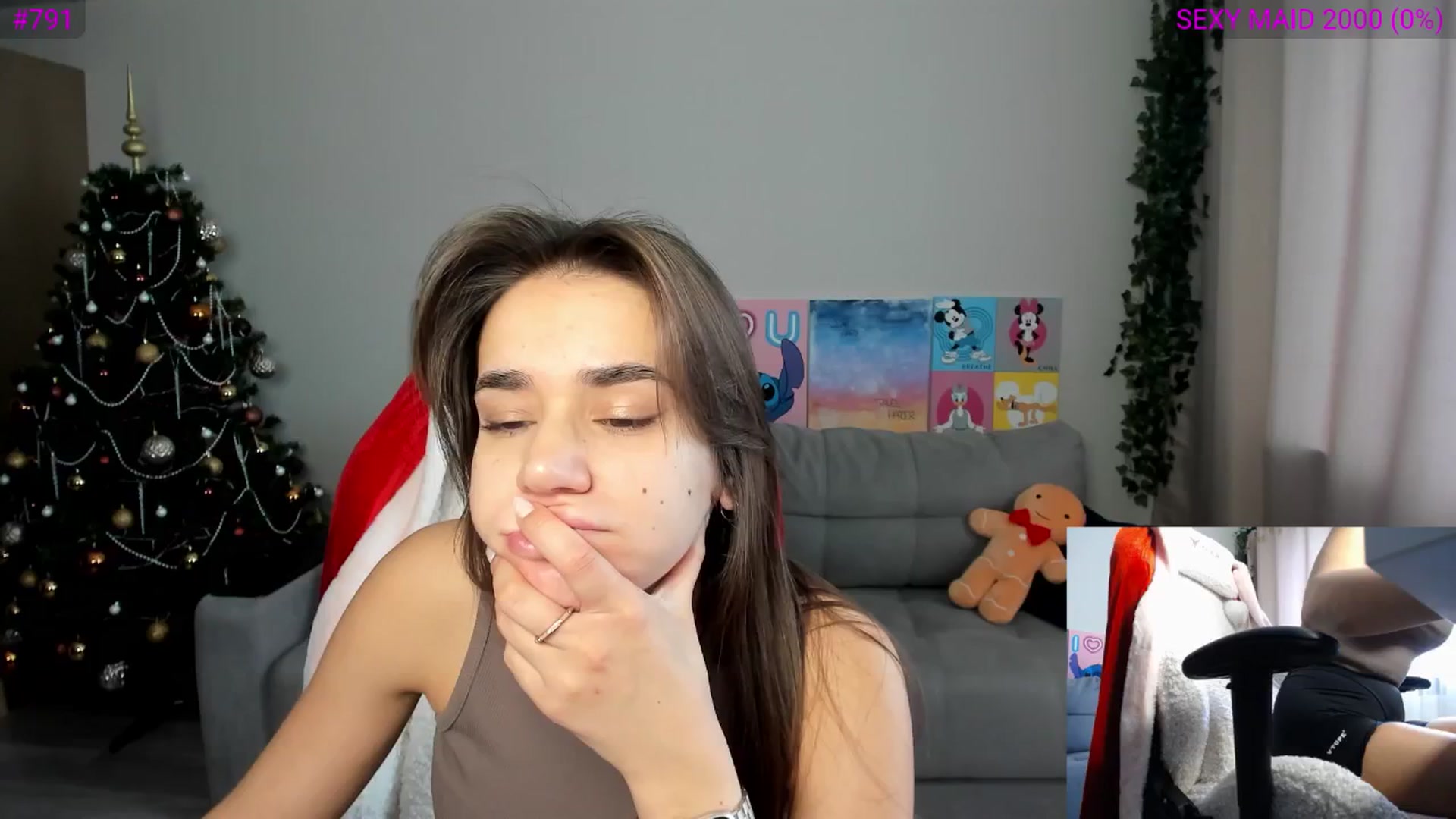 Gallery image thumbnail from Ellies_Smile's myfreecams stream on, 12/27/2024, 09:39 image 14 of 20