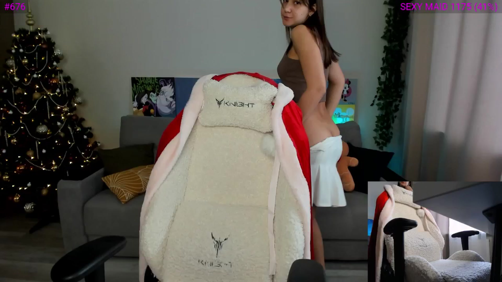 Gallery image thumbnail from Ellies_Smile's myfreecams stream on, 12/27/2024, 10:39 image 14 of 20