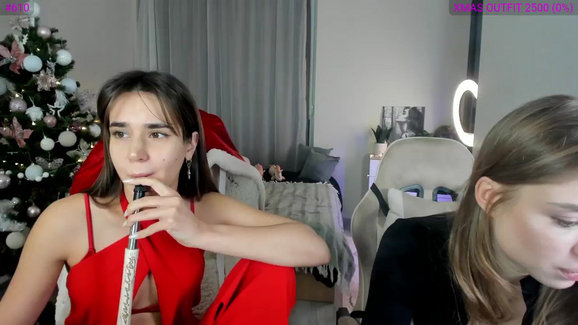Gallery image thumbnail from Ellies_Smile's myfreecams stream on, 12/27/2024, 19:48 image 6 of 20
