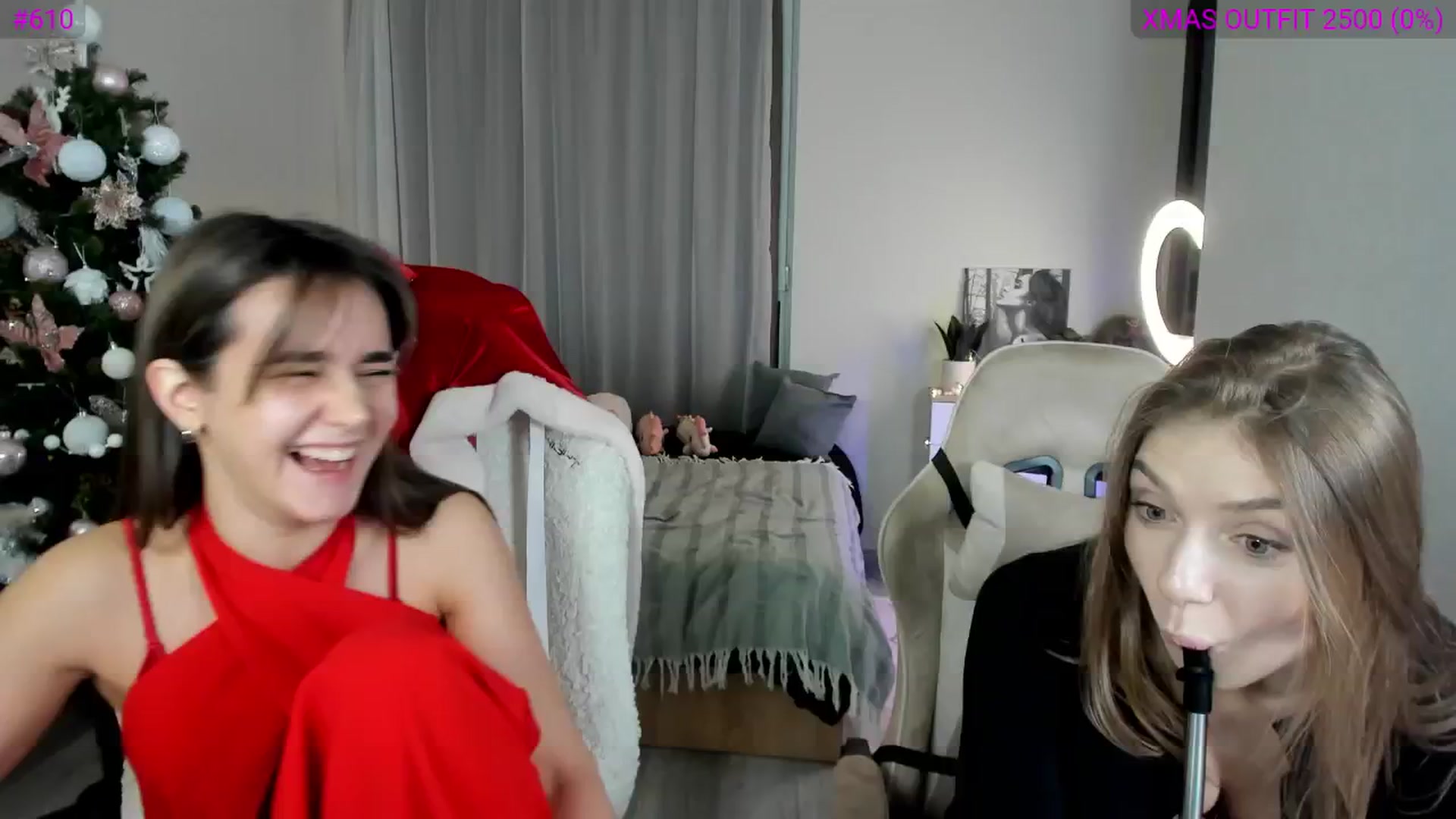 Gallery image thumbnail from Ellies_Smile's myfreecams stream on, 12/27/2024, 19:48 image 2 of 20