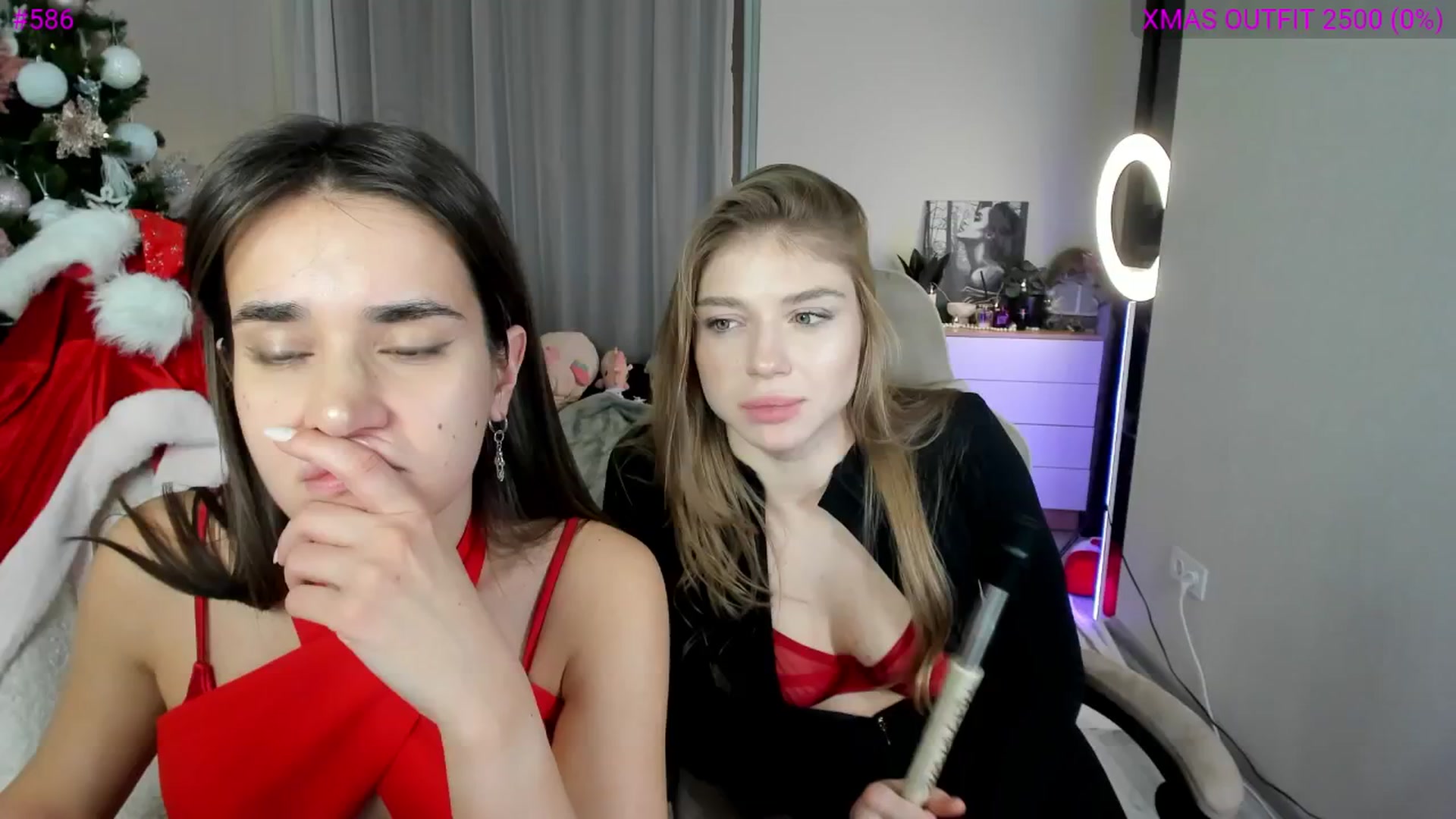 Gallery image thumbnail from Ellies_Smile's myfreecams stream on, 12/27/2024, 21:23 image 17 of 20