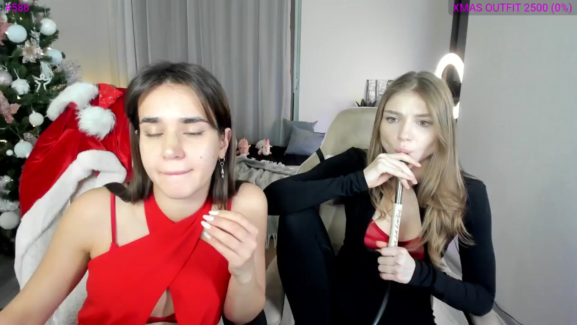 Gallery image thumbnail from Ellies_Smile's myfreecams stream on, 12/27/2024, 21:23 image 15 of 20
