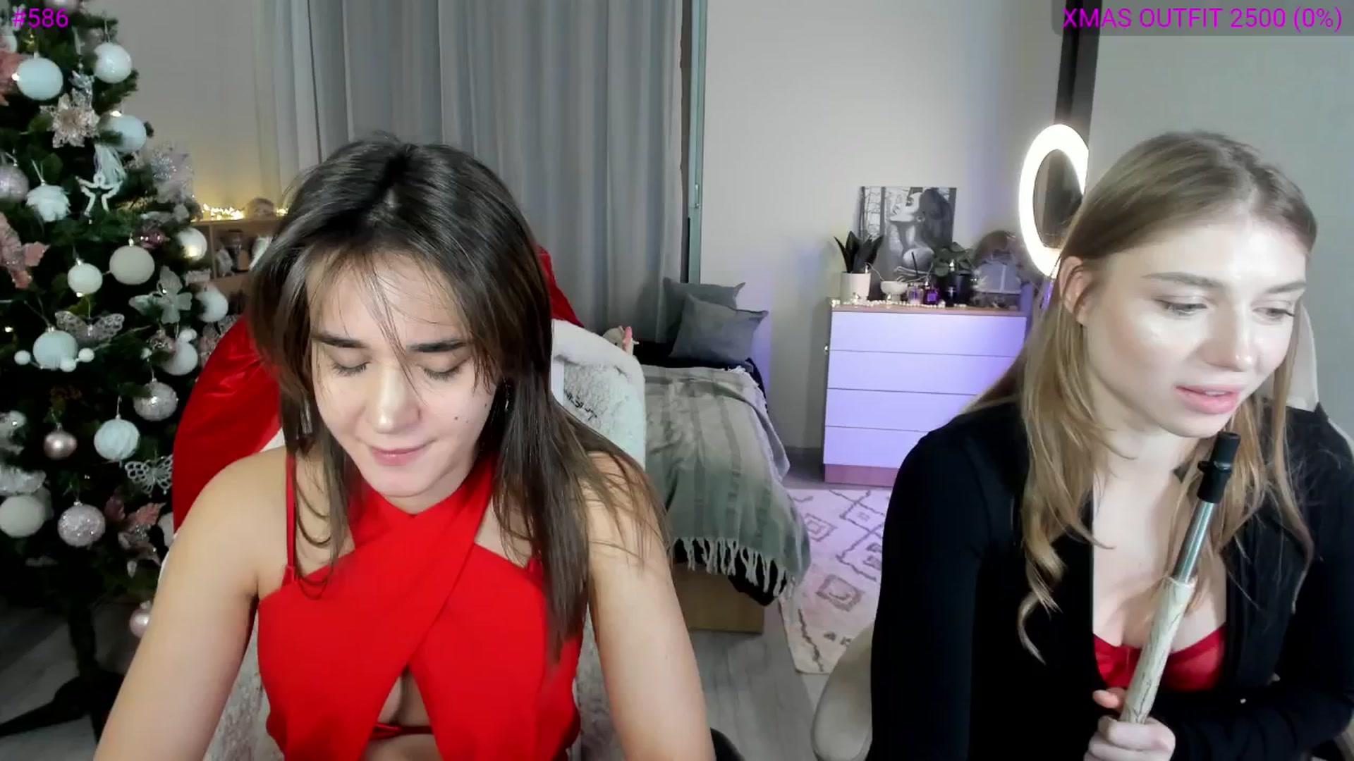 Gallery image thumbnail from Ellies_Smile's myfreecams stream on, 12/27/2024, 21:23 image 5 of 20