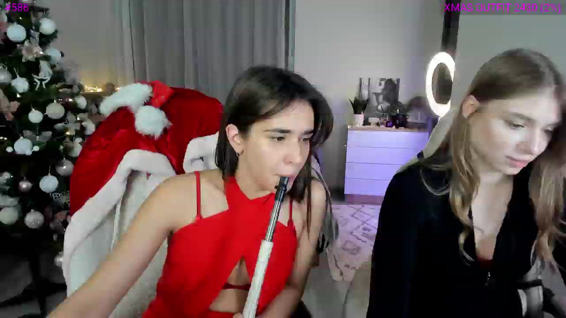 Gallery image thumbnail from Ellies_Smile's myfreecams stream on, 12/27/2024, 21:23 image 1 of 20