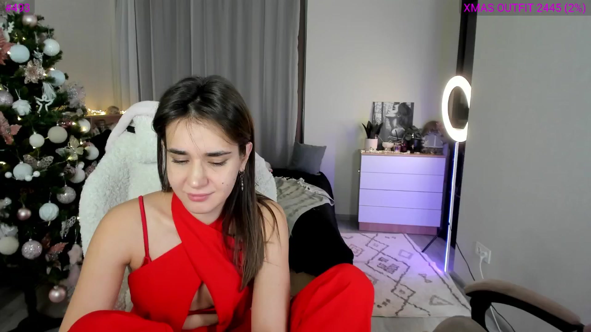 Gallery image thumbnail from Ellies_Smile's myfreecams stream on, 12/28/2024, 03:18 image 18 of 20
