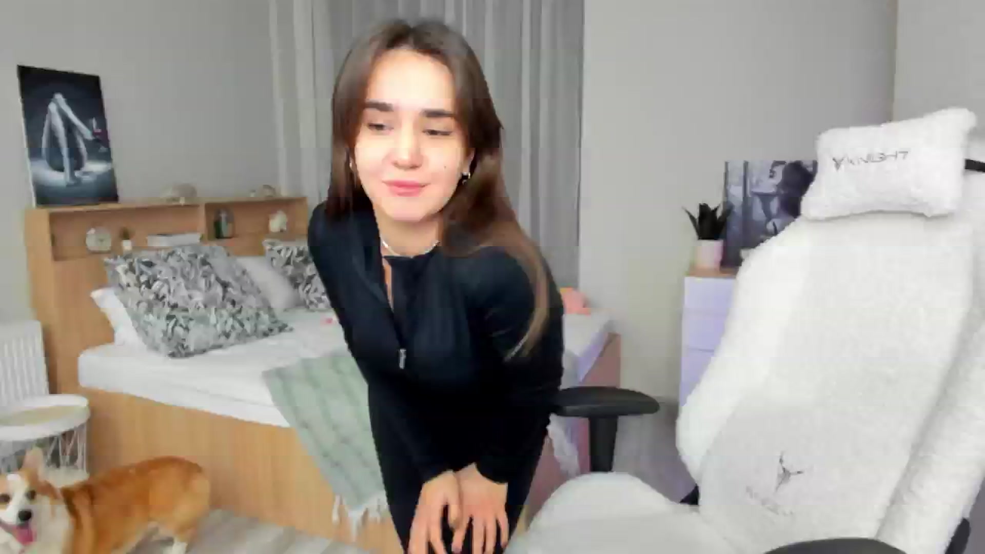 Gallery image thumbnail from Ellies_Smile's myfreecams stream on, 01/24/2025, 18:15 image 8 of 20