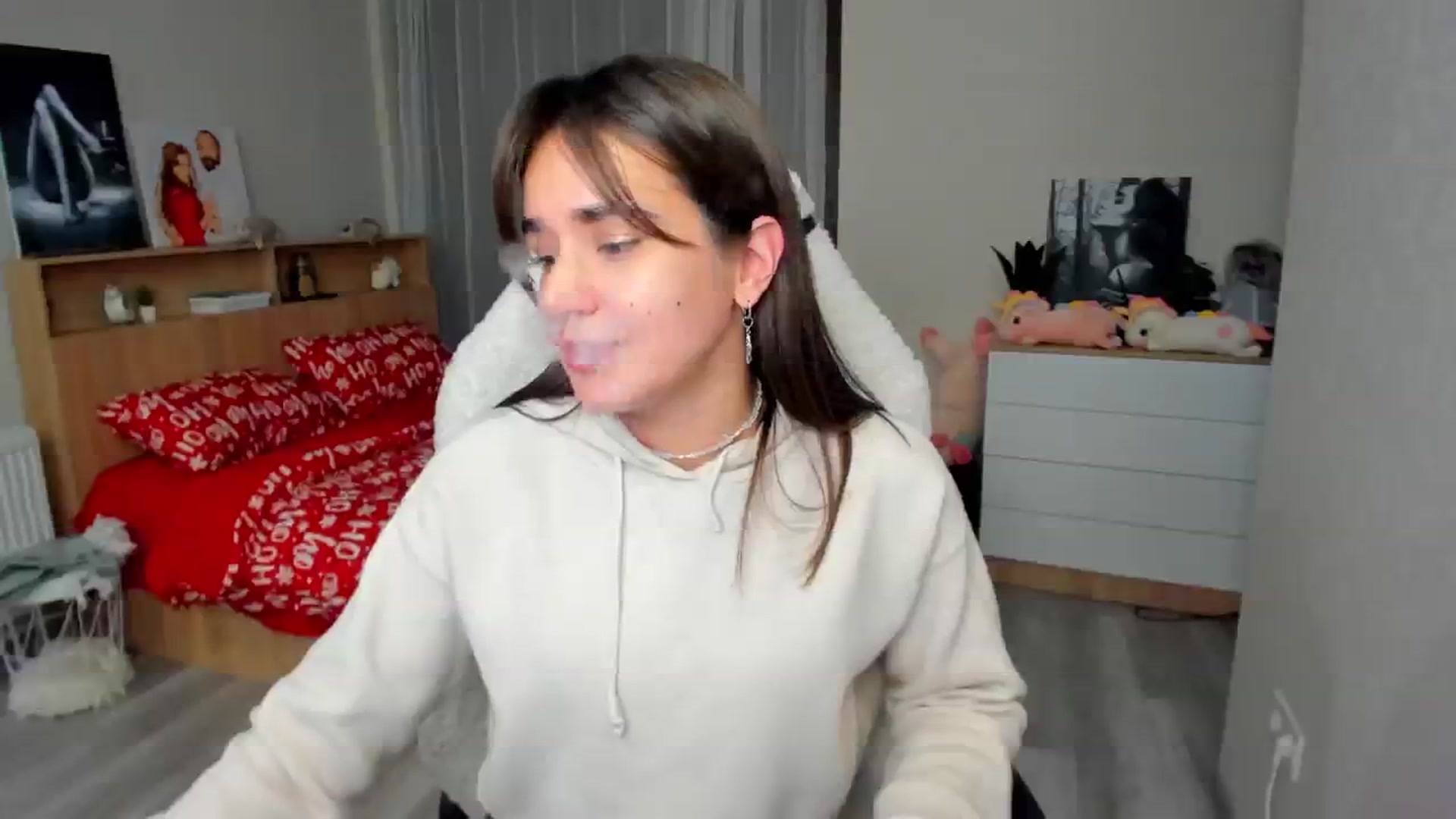 Gallery image thumbnail from Ellies_Smile's myfreecams stream on, 01/26/2025, 12:19 image 11 of 20