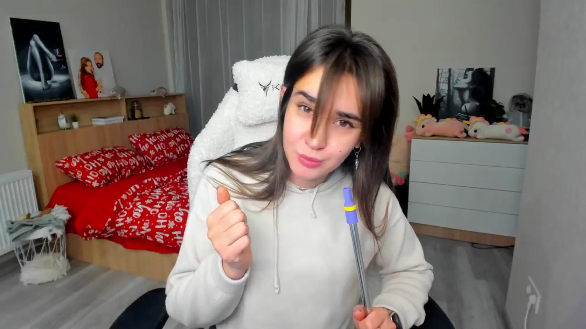 Gallery image thumbnail from Ellies_Smile's myfreecams stream on, 01/26/2025, 12:19 image 7 of 20