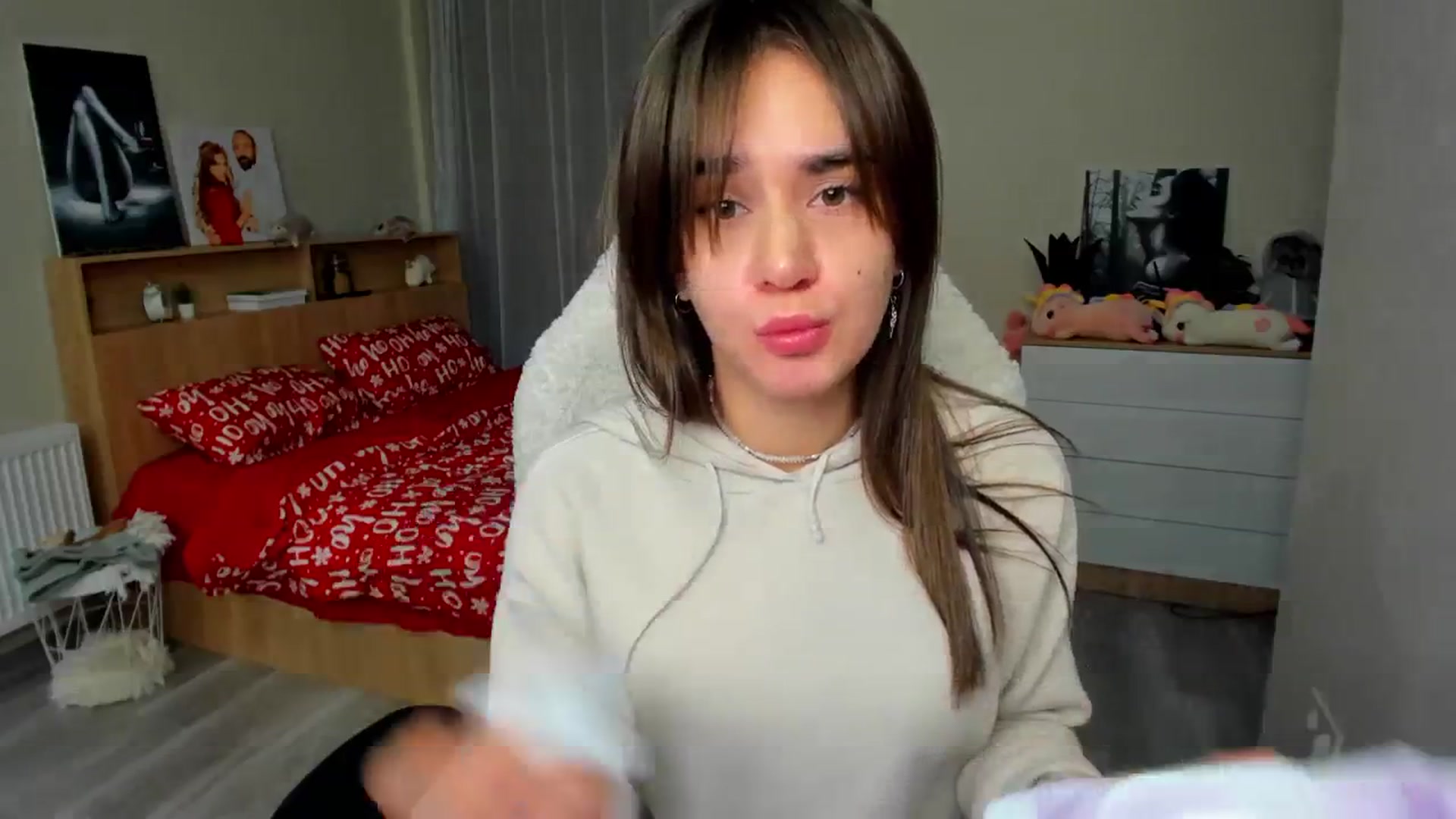 Gallery image thumbnail from Ellies_Smile's myfreecams stream on, 01/26/2025, 12:19 image 5 of 20