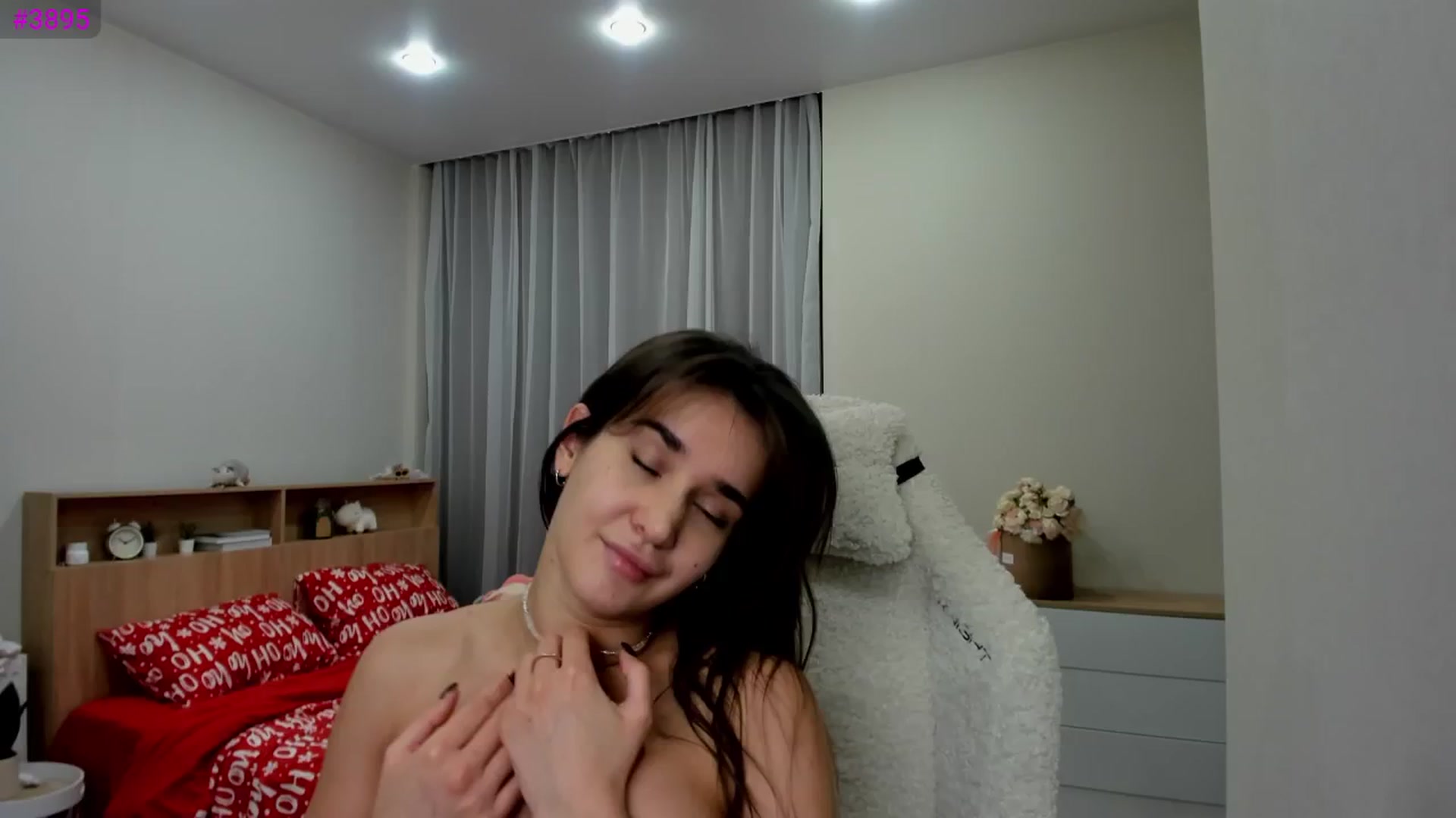 Gallery image thumbnail from Ellies_Smile's myfreecams stream on, 01/30/2025, 14:01 image 18 of 20