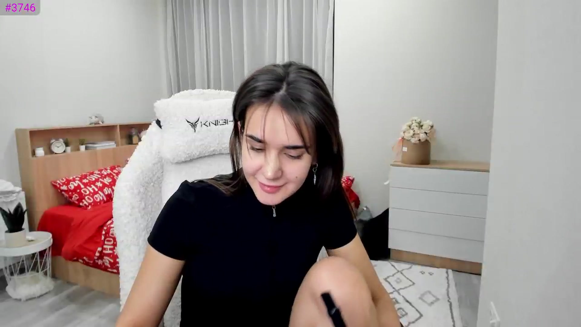 Gallery image thumbnail from Ellies_Smile's myfreecams stream on, 01/30/2025, 15:30 image 15 of 20