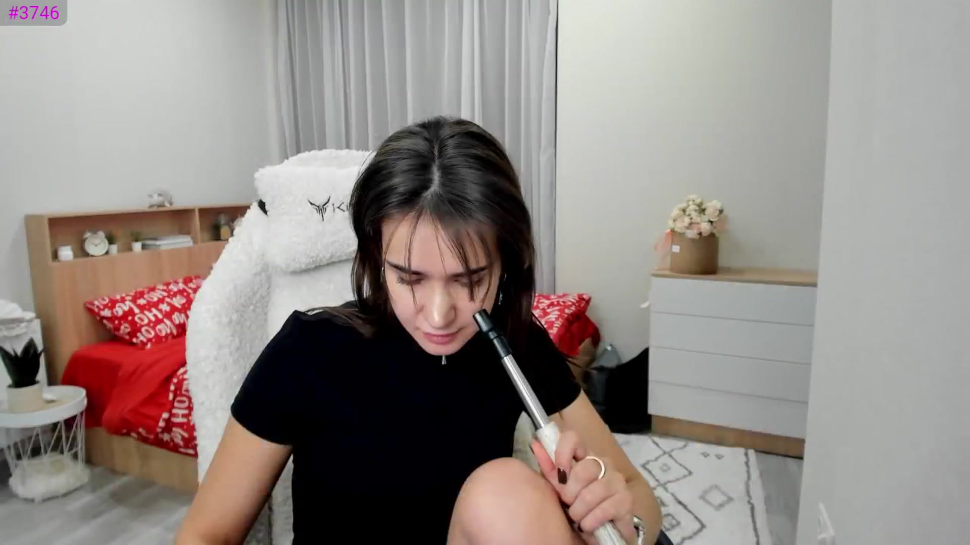 Gallery image thumbnail from Ellies_Smile's myfreecams stream on, 01/30/2025, 15:30 image 16 of 20