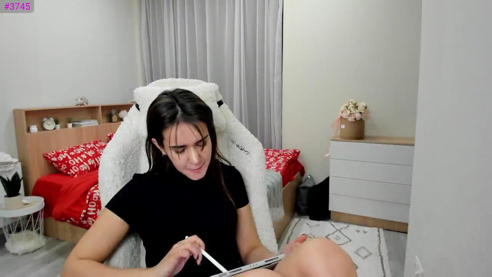 Gallery image thumbnail from Ellies_Smile's myfreecams stream on, 01/30/2025, 15:30 image 13 of 20
