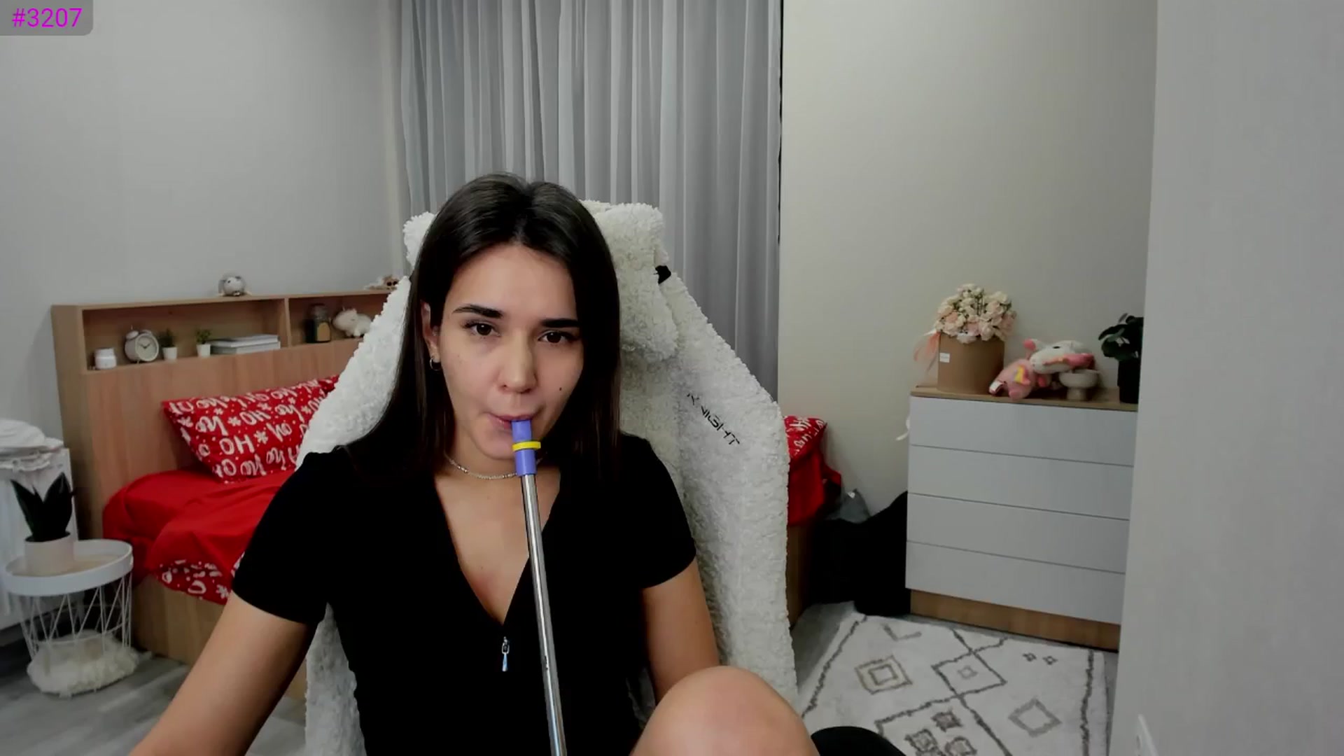Gallery image thumbnail from Ellies_Smile's myfreecams stream on, 01/31/2025, 18:22 image 4 of 20