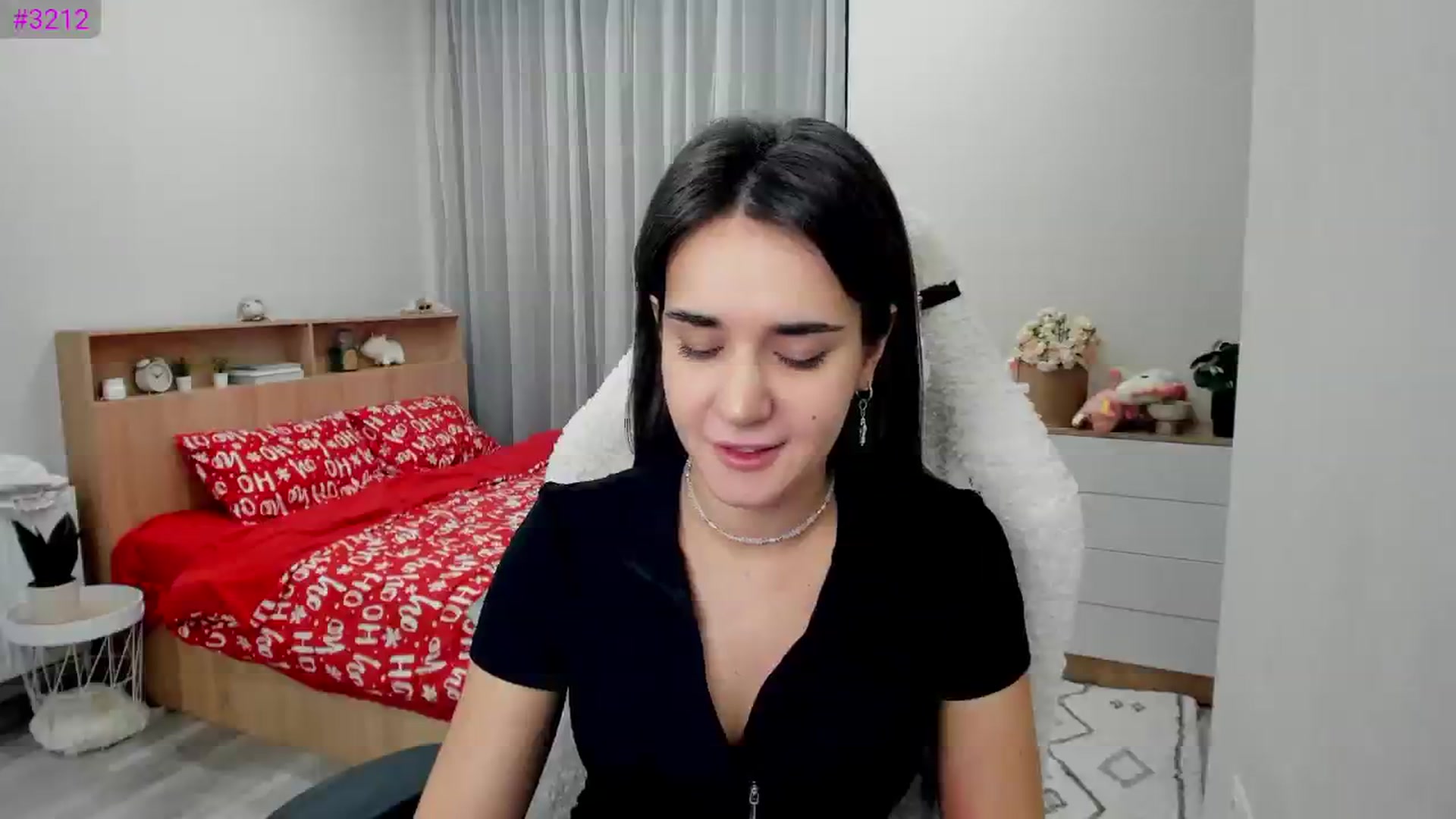 Gallery image thumbnail from Ellies_Smile's myfreecams stream on, 01/31/2025, 18:22 image 15 of 20