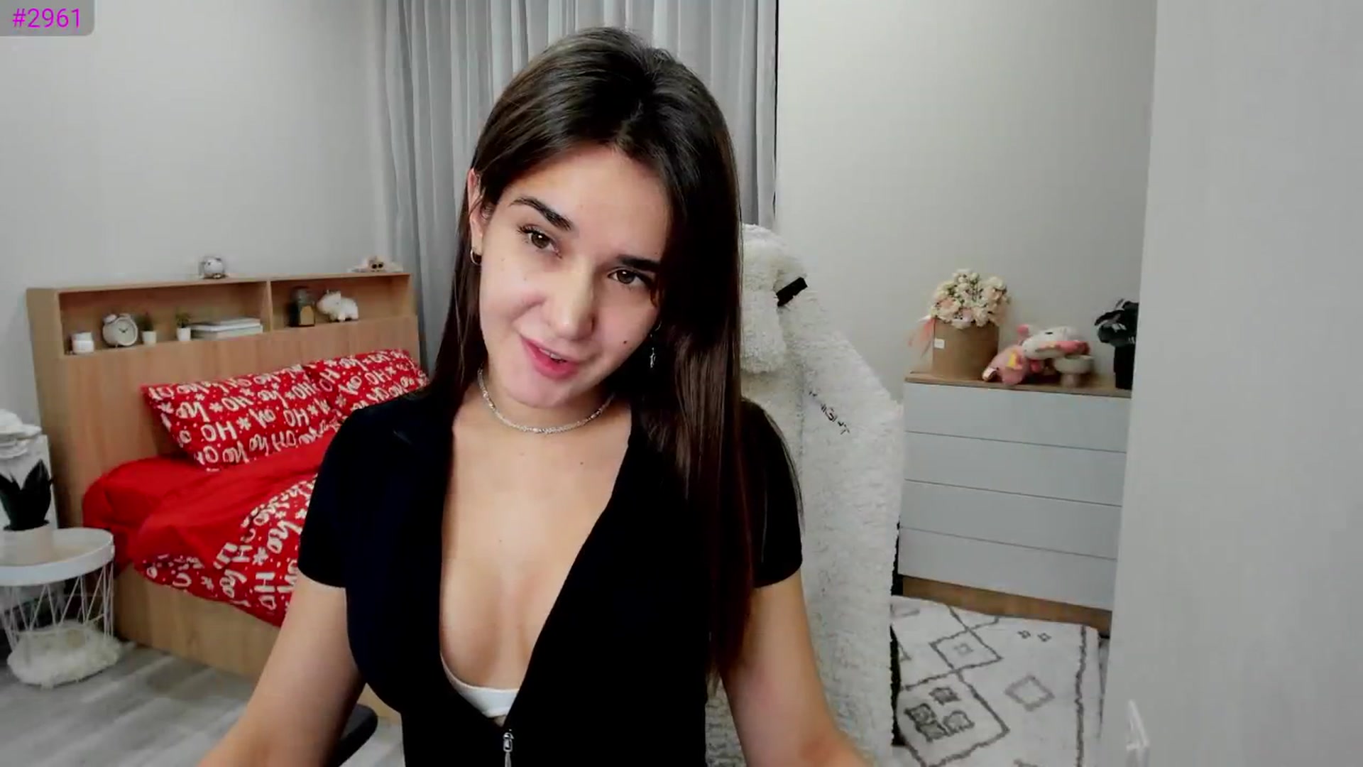 Gallery image thumbnail from Ellies_Smile's myfreecams stream on, 01/31/2025, 19:30 image 8 of 20