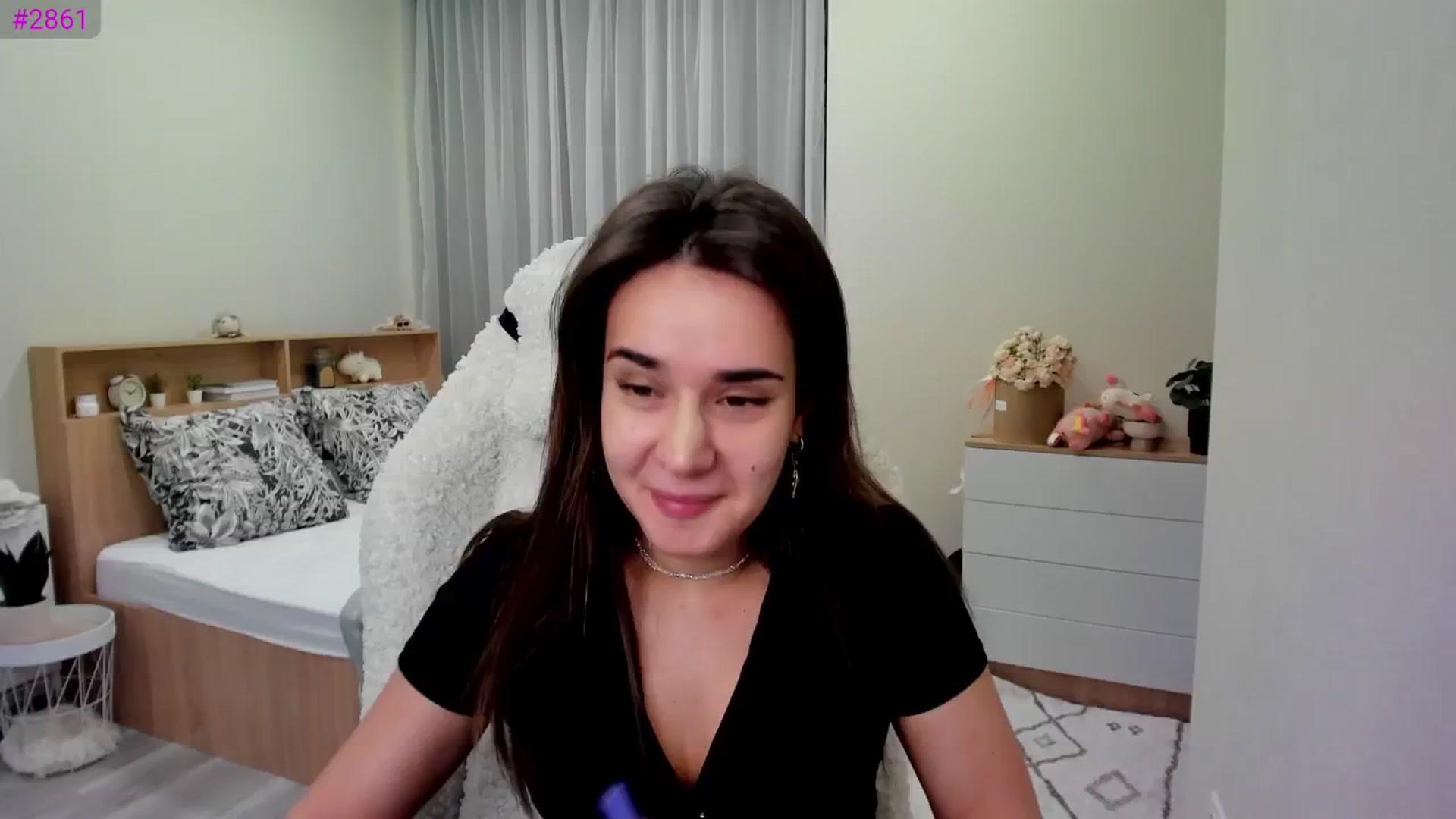 Gallery image thumbnail from Ellies_Smile's myfreecams stream on, 01/31/2025, 21:44 image 1 of 20