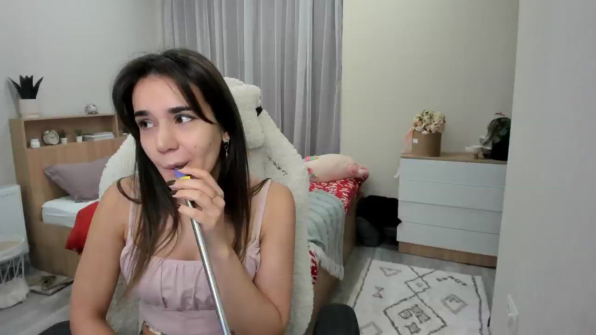 Gallery image thumbnail from Ellies_Smile's myfreecams stream on, 02/04/2025, 10:36 image 11 of 20