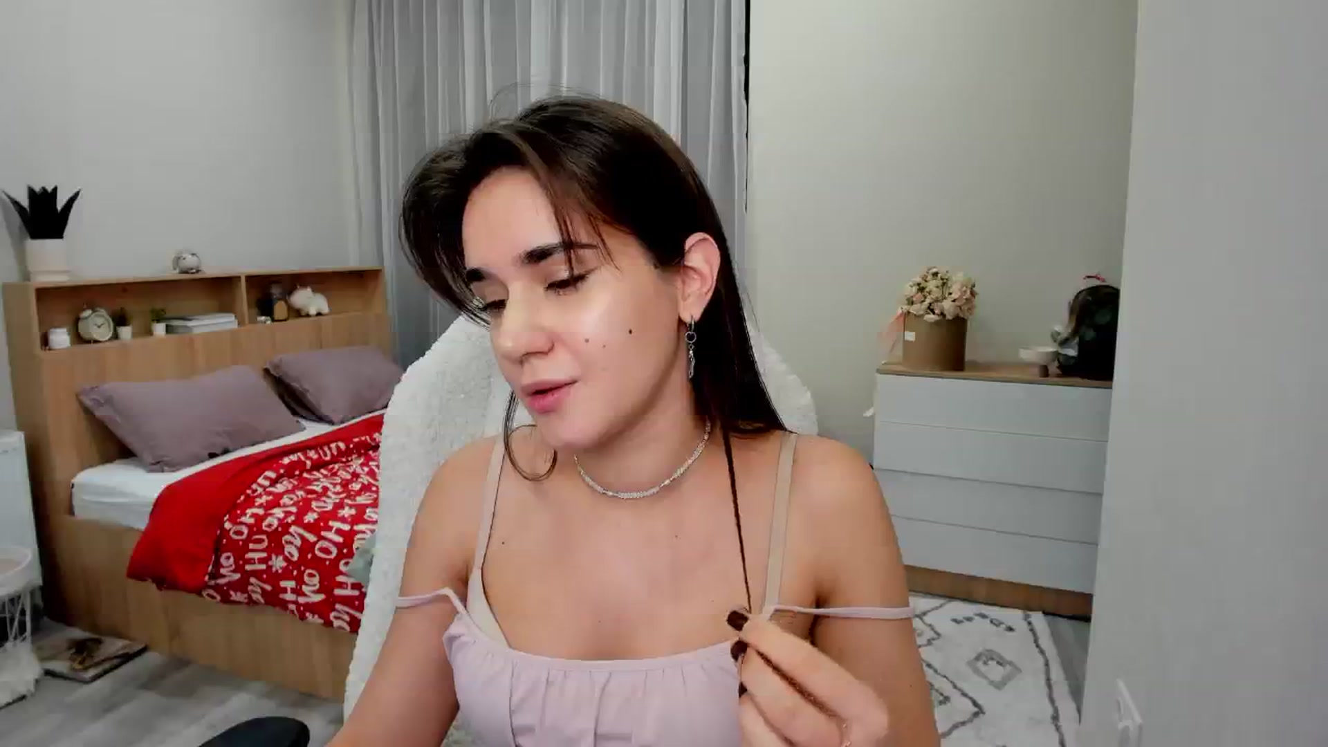Gallery image thumbnail from Ellies_Smile's myfreecams stream on, 02/04/2025, 13:41 image 11 of 20