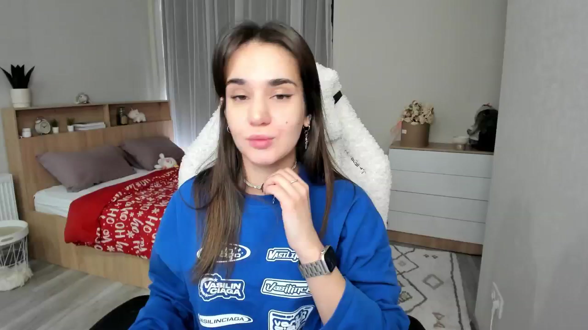 Gallery image thumbnail from Ellies_Smile's myfreecams stream on, 02/06/2025, 10:31 image 1 of 20