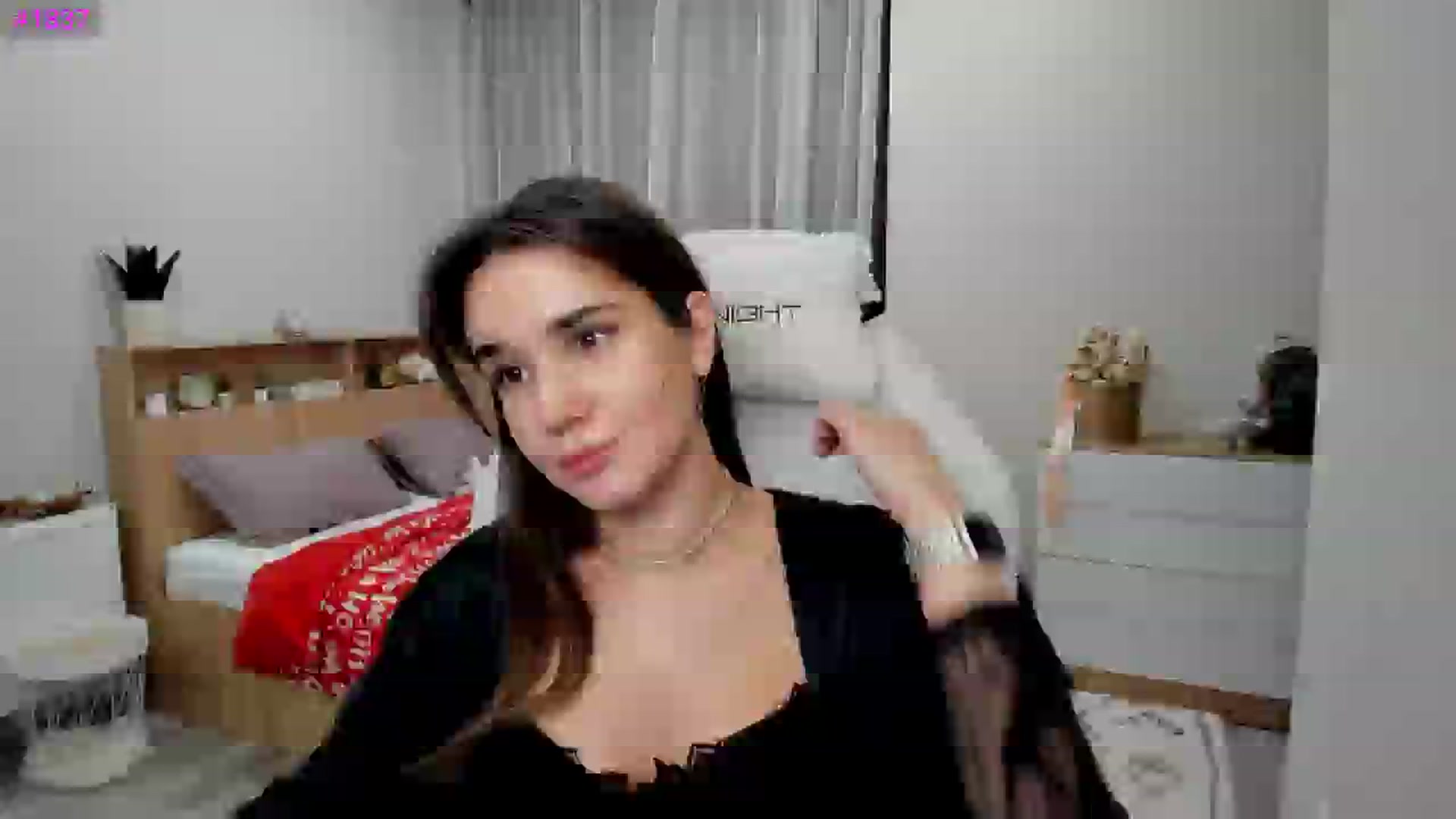 Gallery image thumbnail from Ellies_Smile's myfreecams stream on, 02/06/2025, 14:17 image 2 of 20