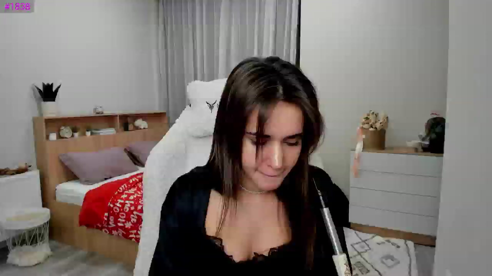 Gallery image thumbnail from Ellies_Smile's myfreecams stream on, 02/06/2025, 14:17 image 5 of 20